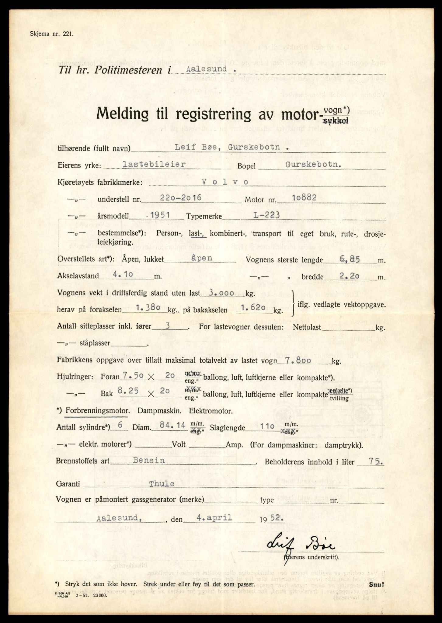 Møre og Romsdal vegkontor - Ålesund trafikkstasjon, AV/SAT-A-4099/F/Fe/L0032: Registreringskort for kjøretøy T 11997 - T 12149, 1927-1998, s. 1527