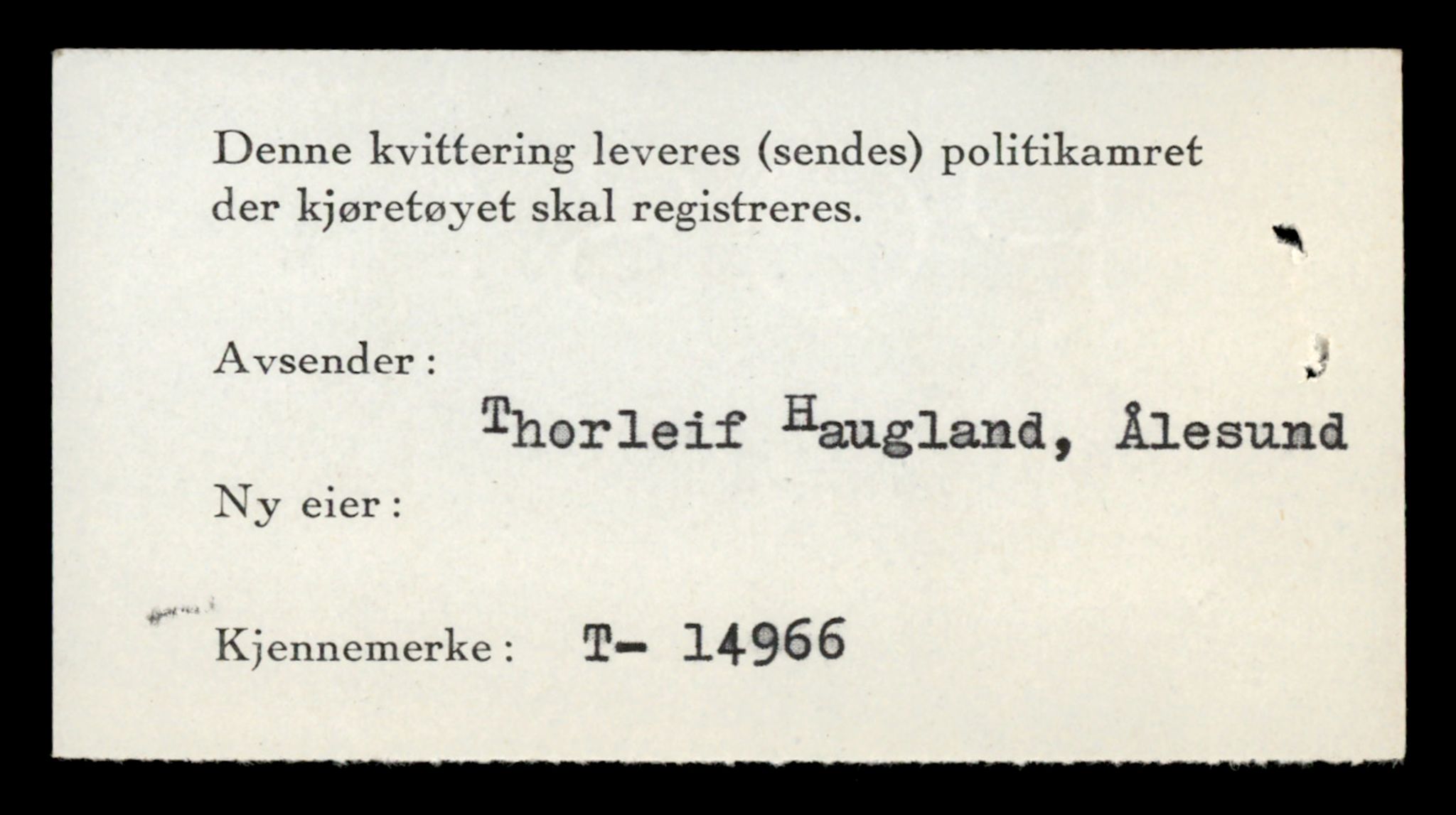 Møre og Romsdal vegkontor - Ålesund trafikkstasjon, AV/SAT-A-4099/F/Fe/L0049: Registreringskort for kjøretøy T 14864 - T 18613, 1927-1998, s. 2400