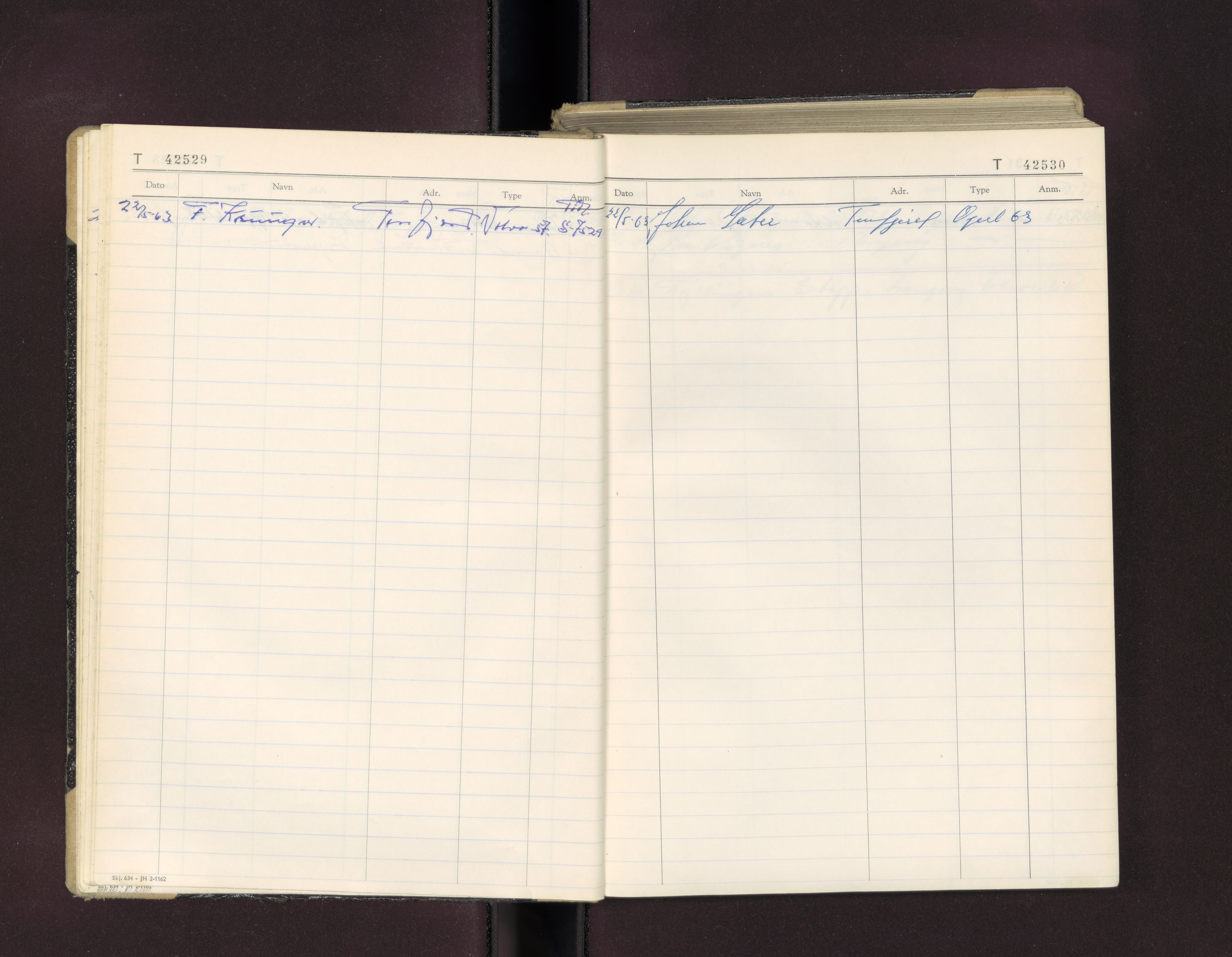 Møre og Romsdal vegkontor - Ålesund trafikkstasjon, AV/SAT-A-4099/F/Fc/L0038: Bilregister; T 42500 - T 42999, 1960-1970
