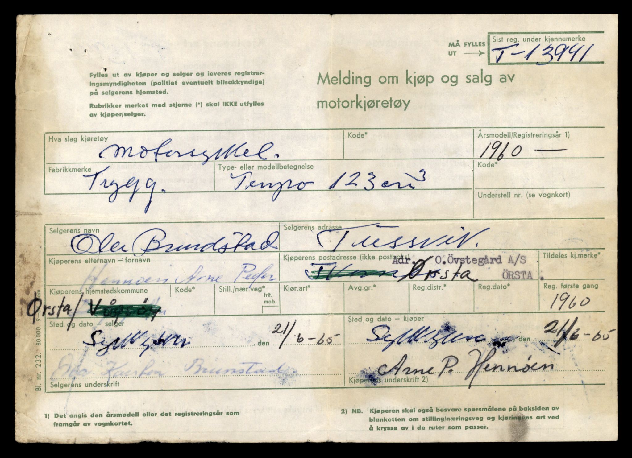 Møre og Romsdal vegkontor - Ålesund trafikkstasjon, AV/SAT-A-4099/F/Fe/L0042: Registreringskort for kjøretøy T 13906 - T 14079, 1927-1998, s. 620