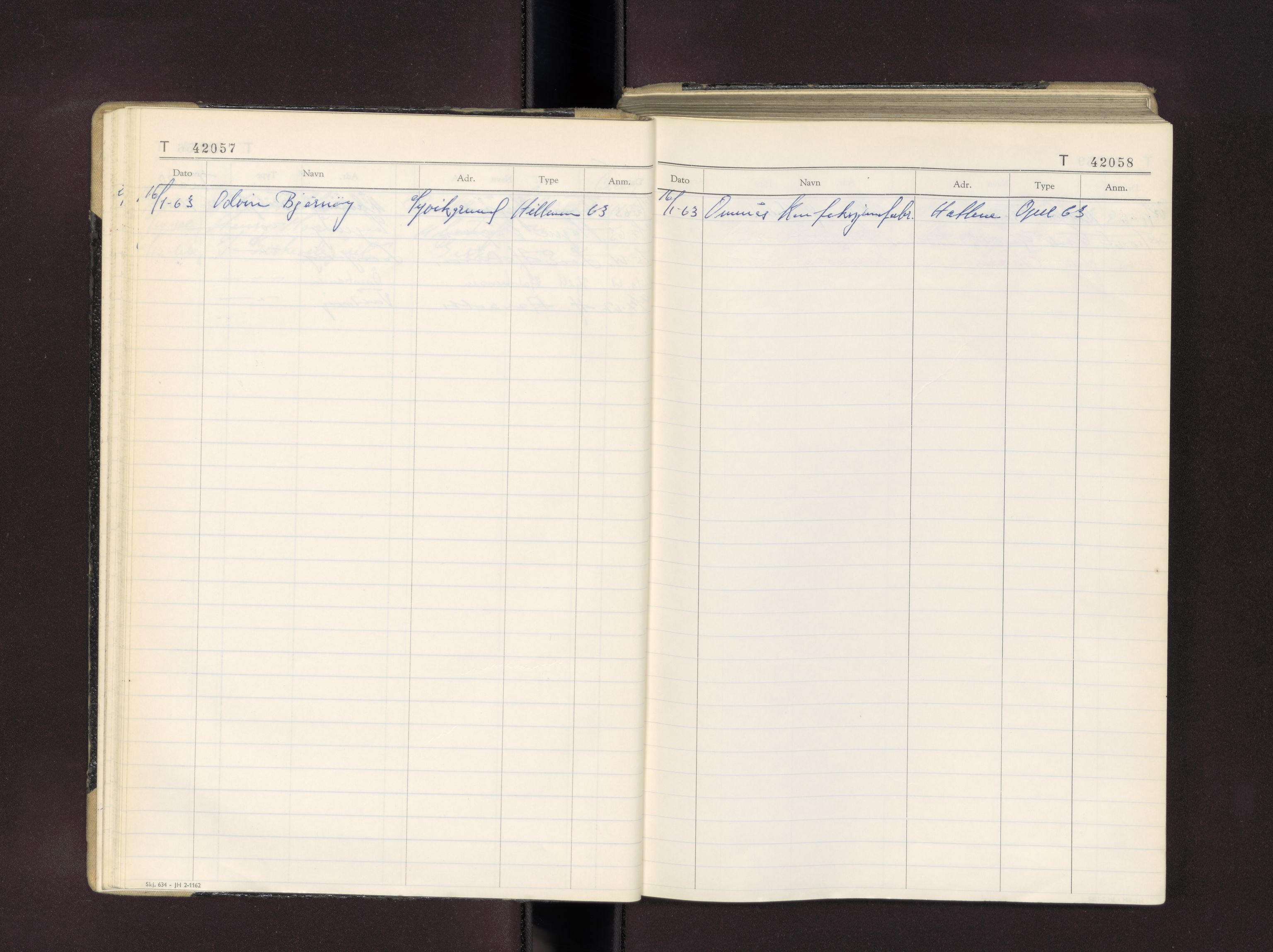 Møre og Romsdal vegkontor - Ålesund trafikkstasjon, AV/SAT-A-4099/F/Fc/L0037: Bilregister; T 42000 - T 42499, 1960-1970