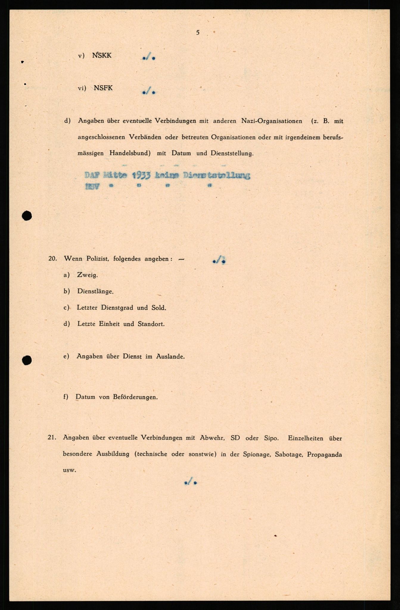 Forsvaret, Forsvarets overkommando II, AV/RA-RAFA-3915/D/Db/L0034: CI Questionaires. Tyske okkupasjonsstyrker i Norge. Tyskere., 1945-1946, s. 77