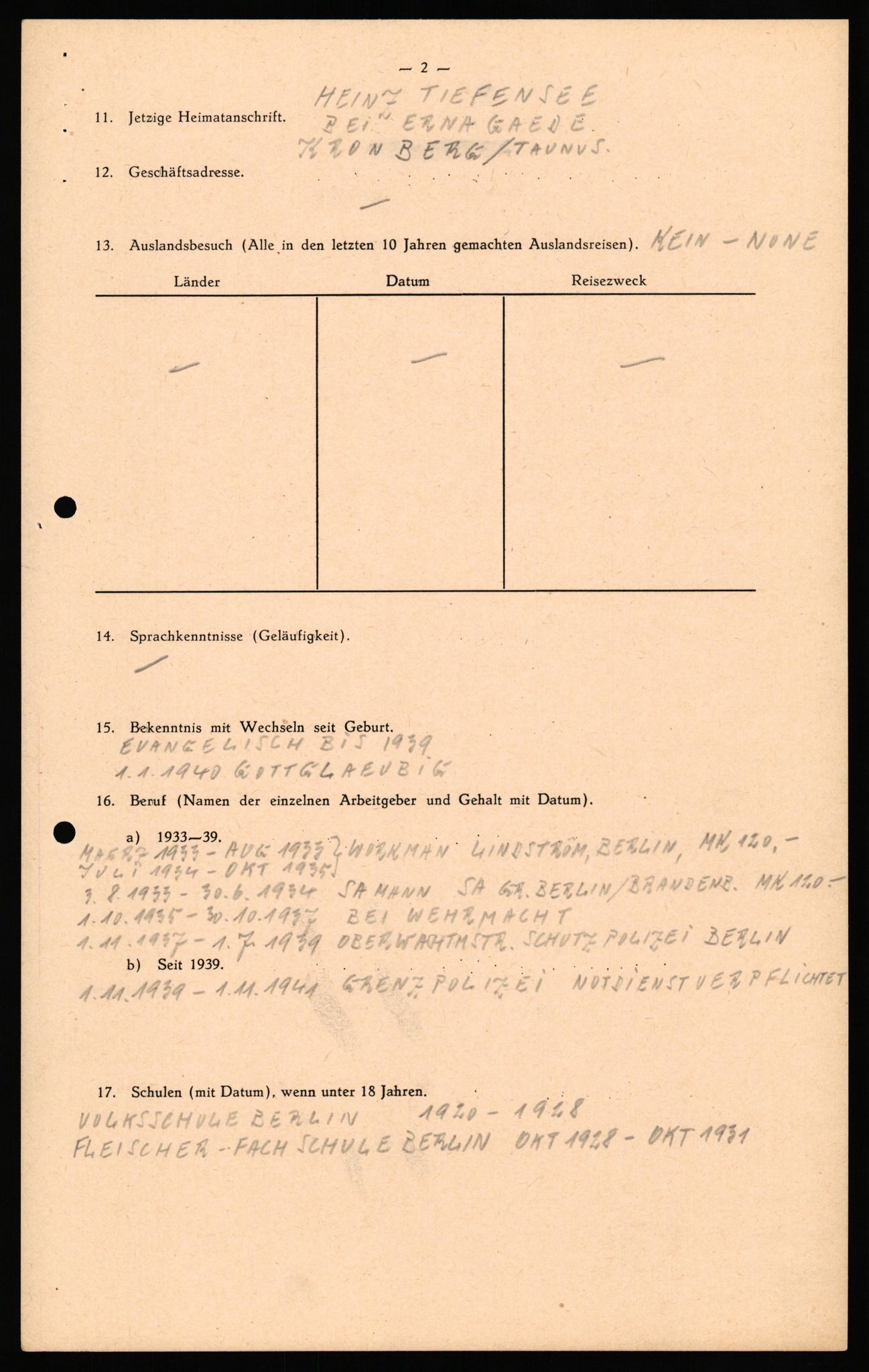 Forsvaret, Forsvarets overkommando II, AV/RA-RAFA-3915/D/Db/L0034: CI Questionaires. Tyske okkupasjonsstyrker i Norge. Tyskere., 1945-1946, s. 3