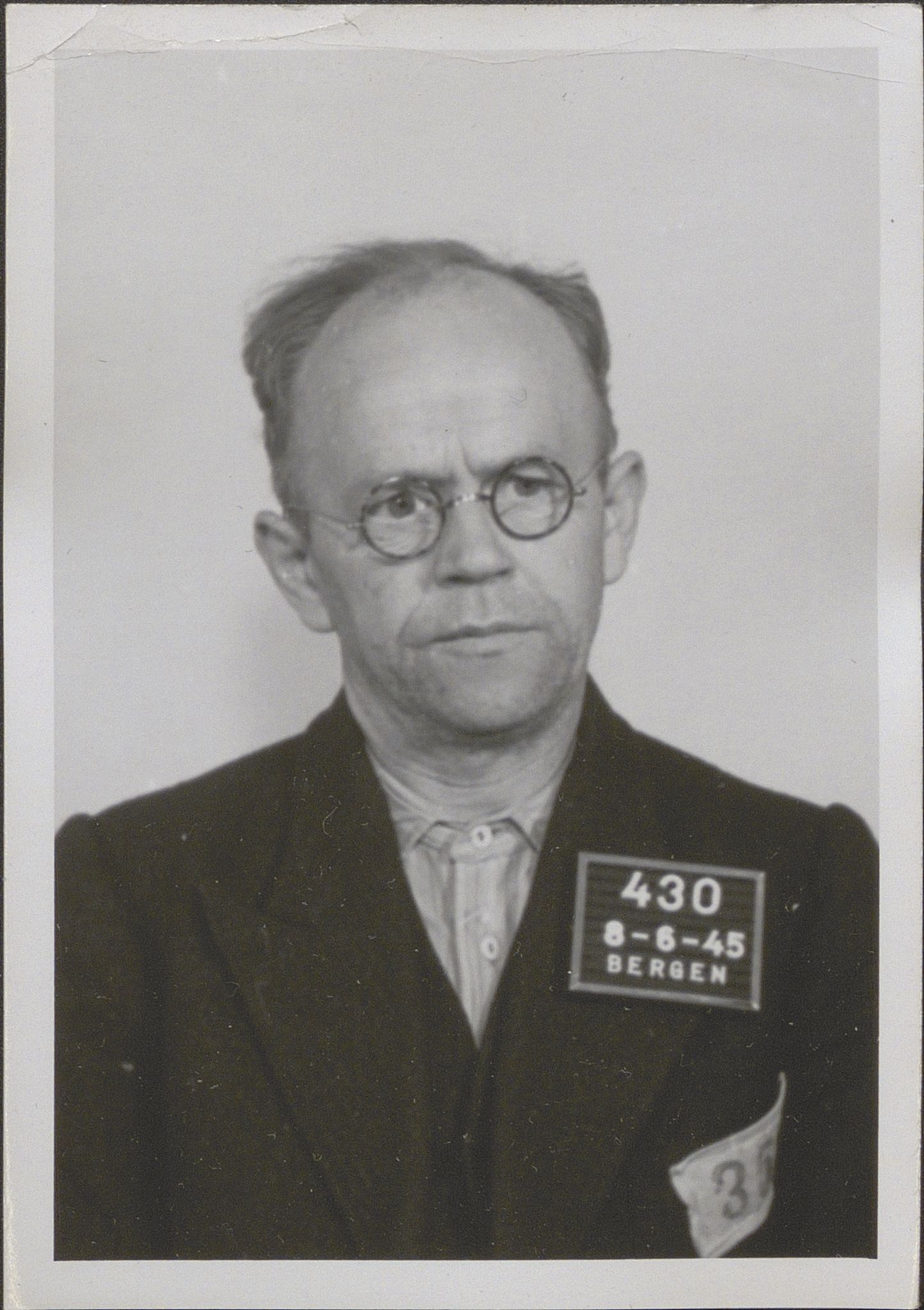 Bergen politikammer / politidistrikt, SAB/A-60401/Y/Yc/Ycd/L0004: Personfoto - landsvikere etc, 1945-1947, s. 394