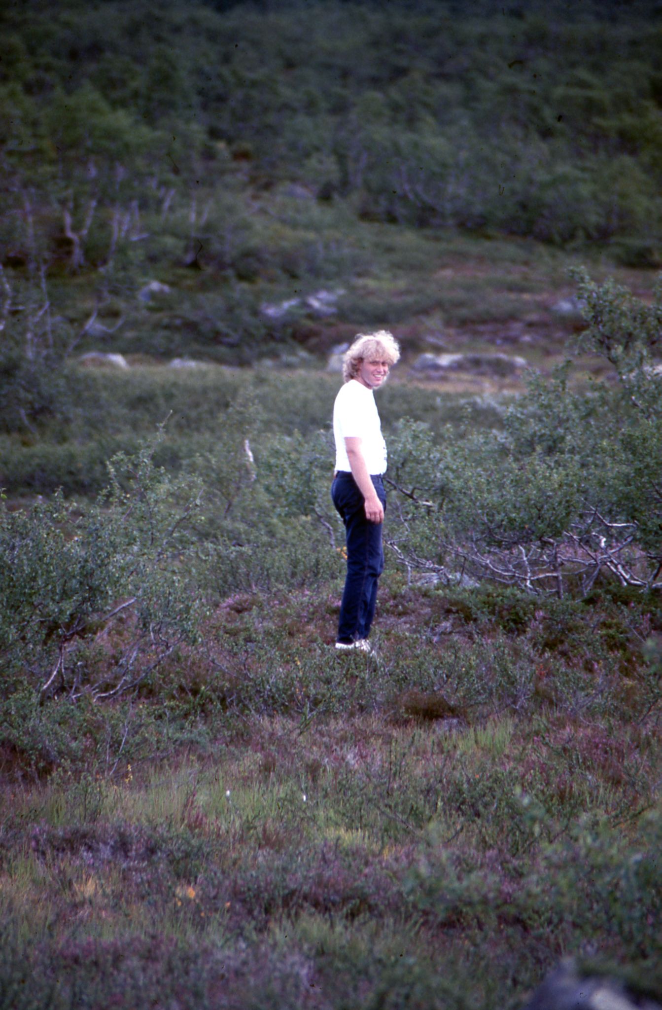 Pa 0858 - Harald N. Røstvik, AV/SAST-A-102660/E/Ea/L0025: Morten Harket, a-ha. , 1987-1989, s. 3