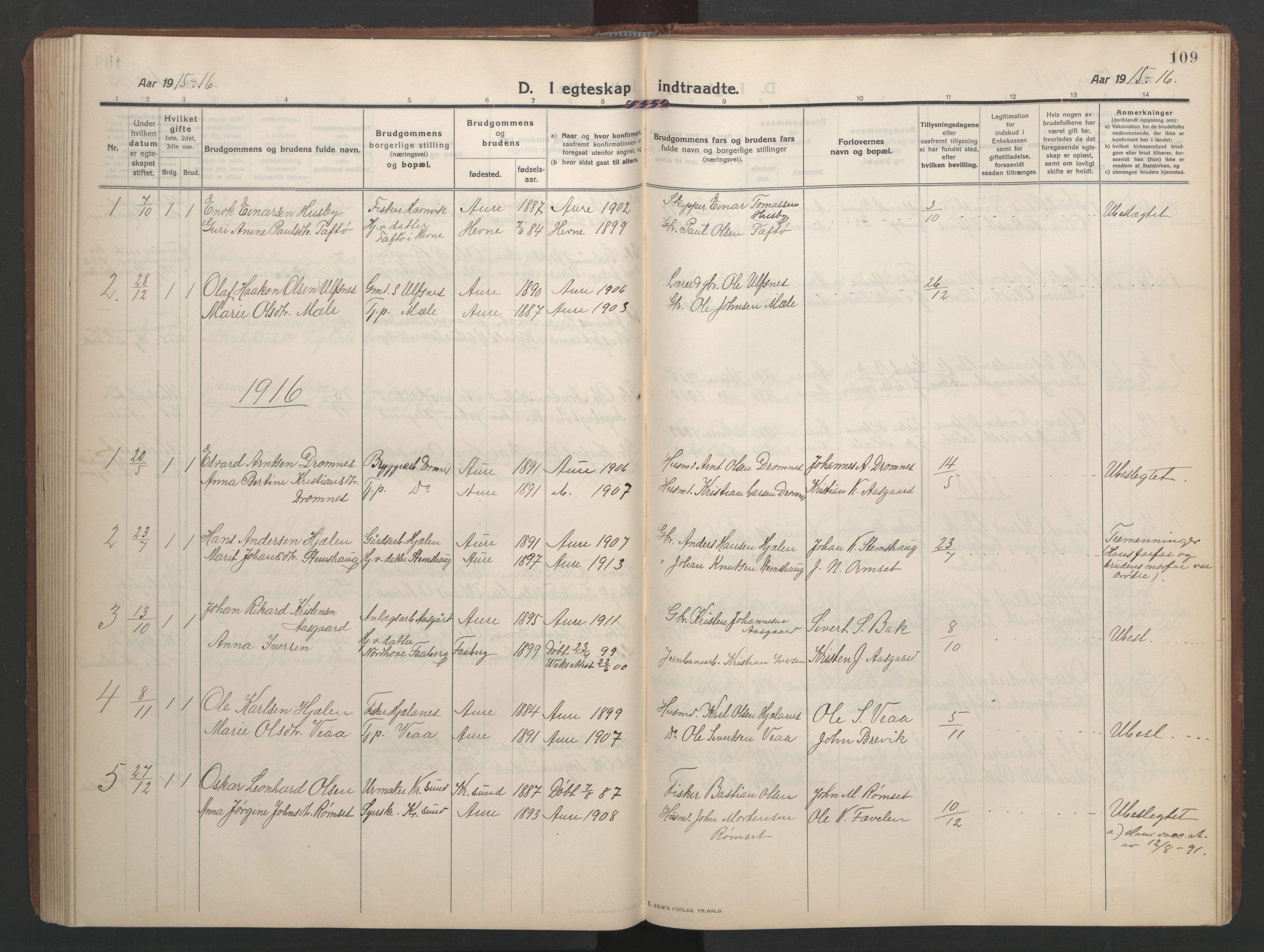 Ministerialprotokoller, klokkerbøker og fødselsregistre - Møre og Romsdal, AV/SAT-A-1454/579/L0919: Klokkerbok nr. 579C01, 1909-1957, s. 109