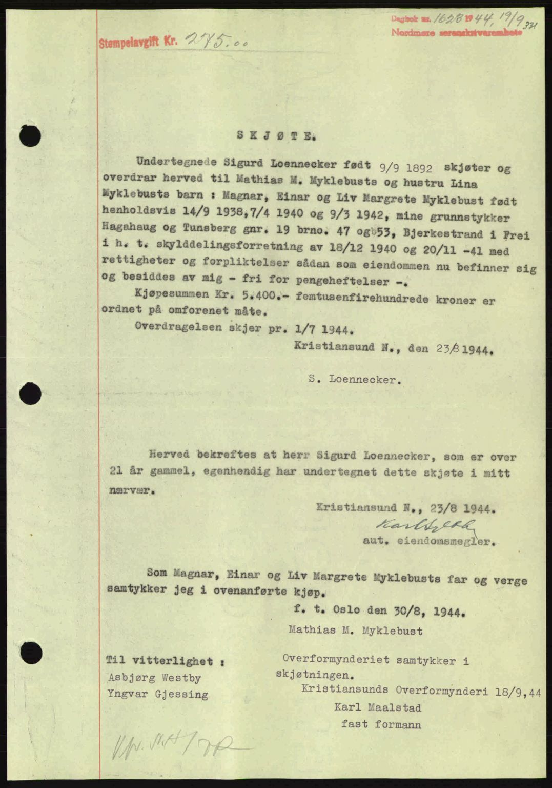 Nordmøre sorenskriveri, SAT/A-4132/1/2/2Ca: Pantebok nr. A98, 1944-1944, Dagboknr: 1623/1944