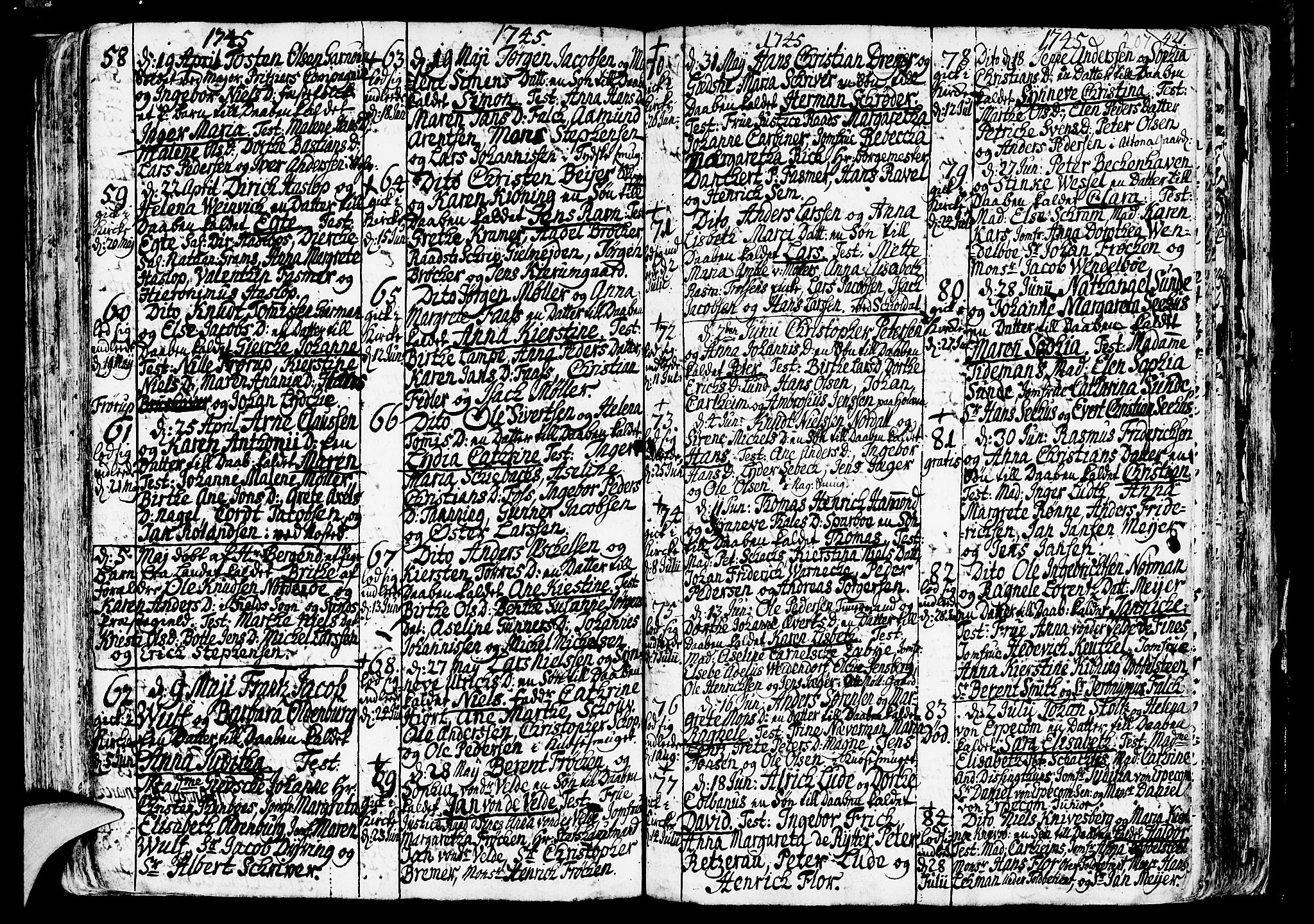 Nykirken Sokneprestembete, AV/SAB-A-77101/H/Haa/L0003: Ministerialbok nr. A 3, 1717-1764, s. 207