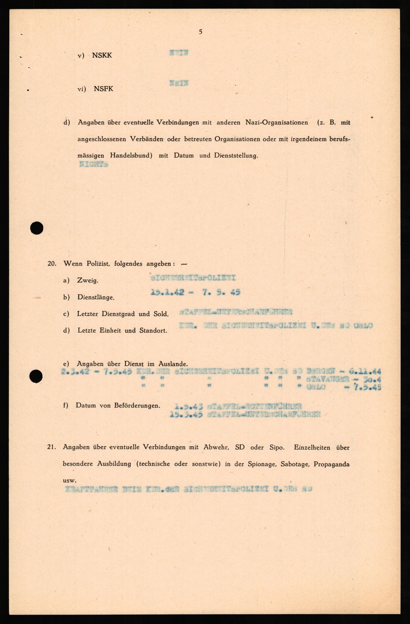 Forsvaret, Forsvarets overkommando II, RA/RAFA-3915/D/Db/L0029: CI Questionaires. Tyske okkupasjonsstyrker i Norge. Tyskere., 1945-1946, s. 112