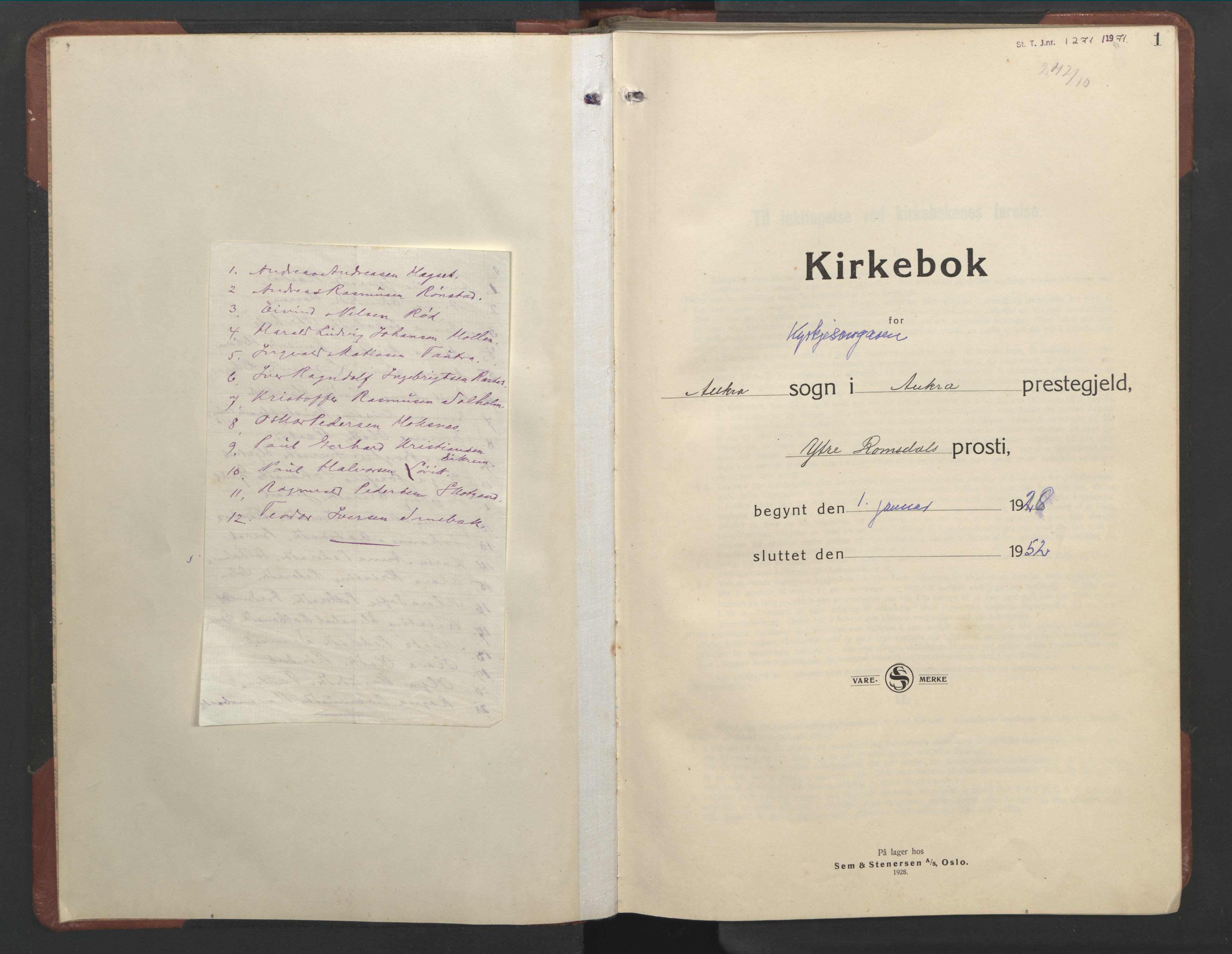 Ministerialprotokoller, klokkerbøker og fødselsregistre - Møre og Romsdal, SAT/A-1454/560/L0726: Klokkerbok nr. 560C03, 1928-1952, s. 1