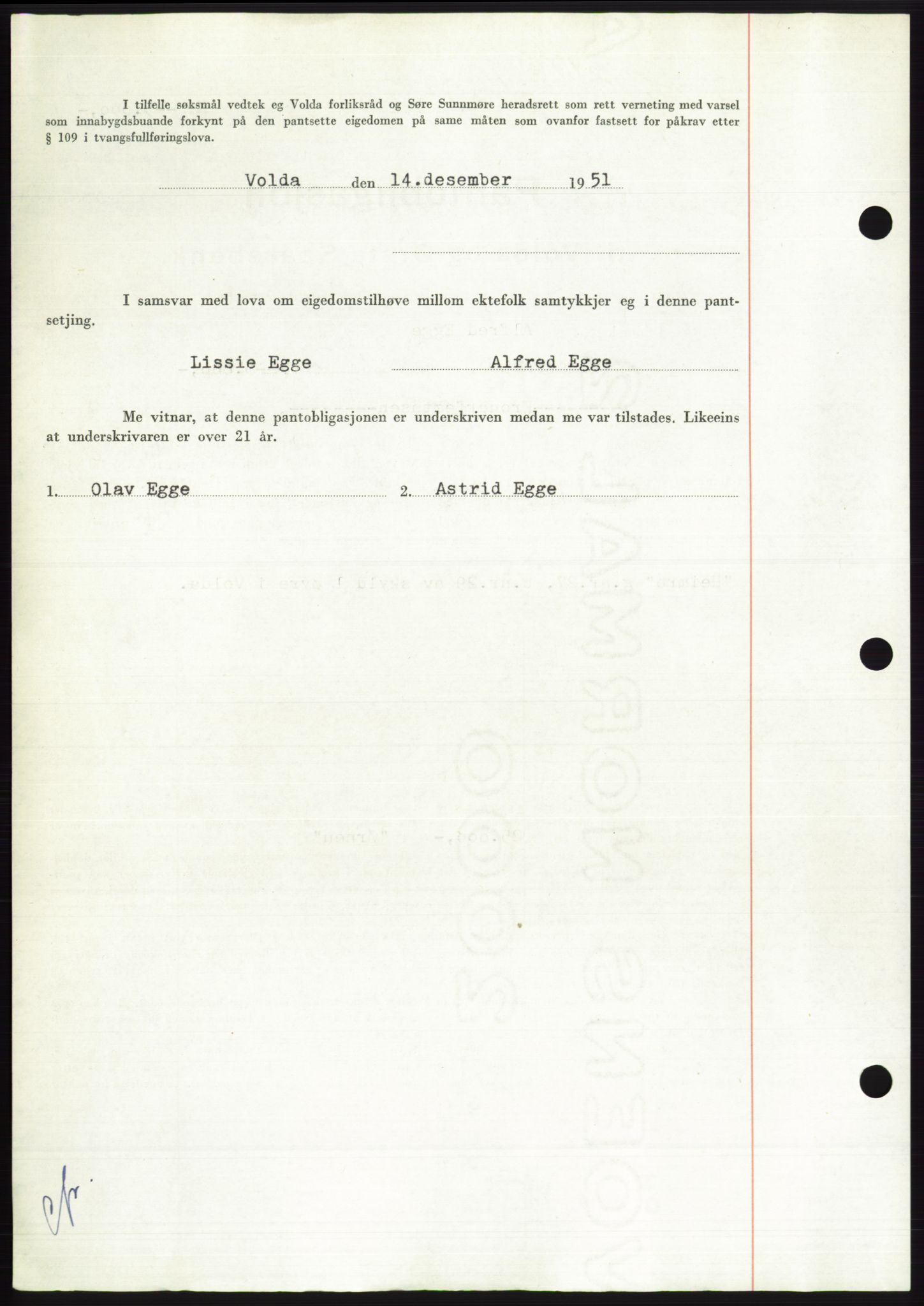 Søre Sunnmøre sorenskriveri, AV/SAT-A-4122/1/2/2C/L0121: Pantebok nr. 9B, 1951-1952, Dagboknr: 2476/1951