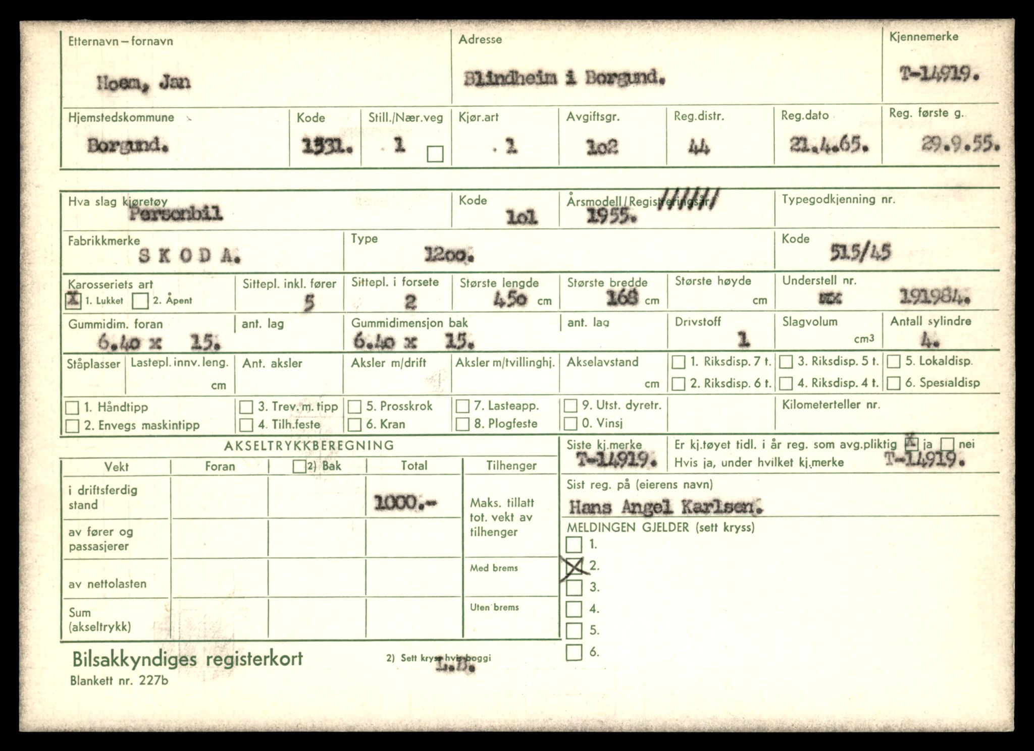 Møre og Romsdal vegkontor - Ålesund trafikkstasjon, AV/SAT-A-4099/F/Fe/L0049: Registreringskort for kjøretøy T 14864 - T 18613, 1927-1998, s. 1267
