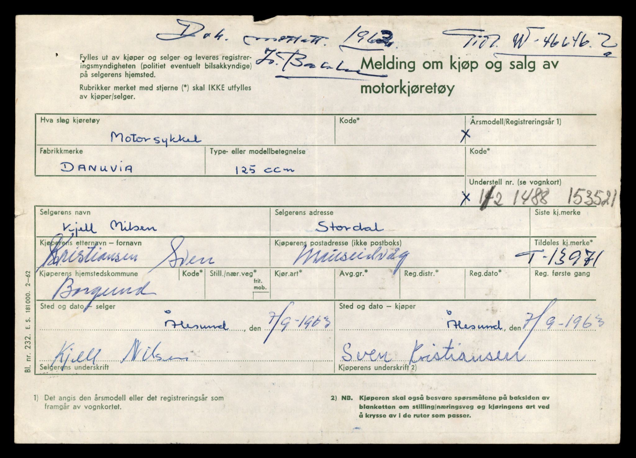 Møre og Romsdal vegkontor - Ålesund trafikkstasjon, AV/SAT-A-4099/F/Fe/L0042: Registreringskort for kjøretøy T 13906 - T 14079, 1927-1998, s. 1035