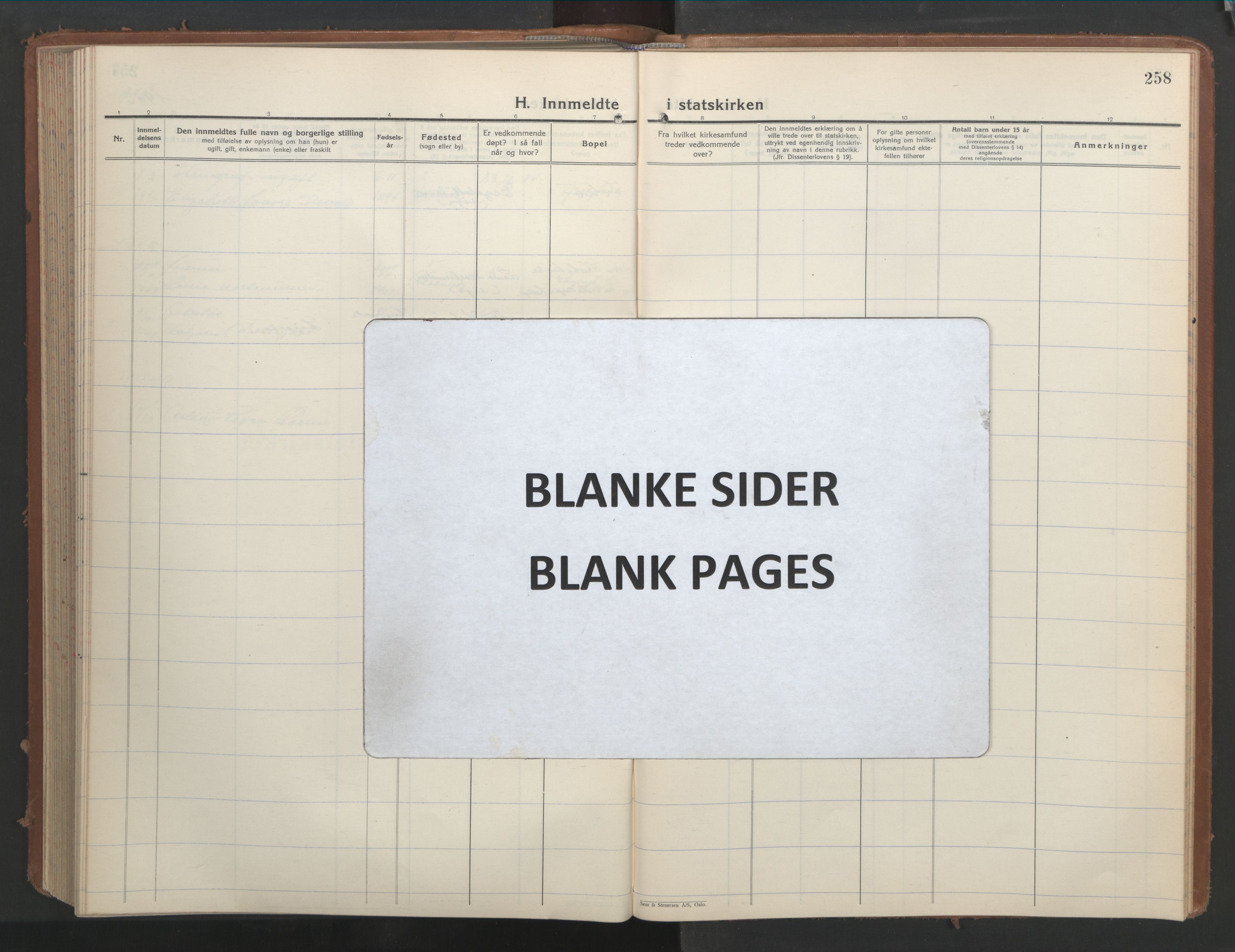 Ministerialprotokoller, klokkerbøker og fødselsregistre - Møre og Romsdal, AV/SAT-A-1454/529/L0478: Klokkerbok nr. 529C15, 1938-1951, s. 258