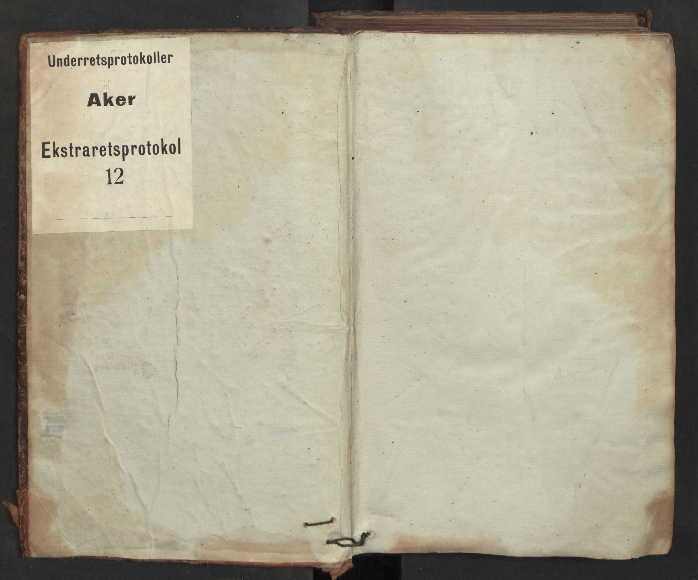 Aker sorenskriveri, SAO/A-10895/F/Fc/Fcb/L0005: Ekstrarettsprotokoll, 1822-1827
