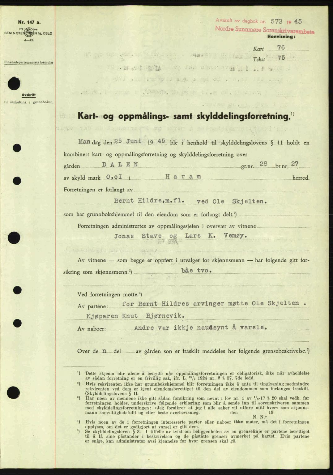 Nordre Sunnmøre sorenskriveri, SAT/A-0006/1/2/2C/2Ca: Pantebok nr. A19, 1944-1945, Dagboknr: 573/1945