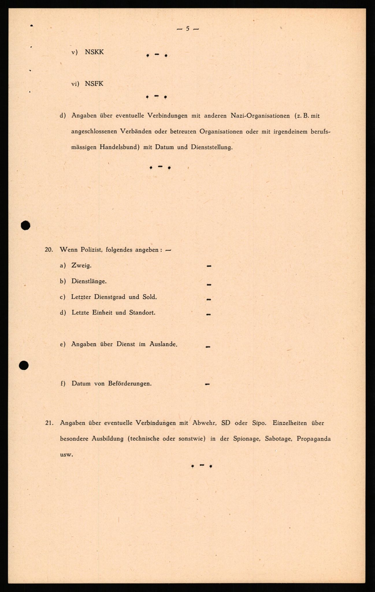 Forsvaret, Forsvarets overkommando II, RA/RAFA-3915/D/Db/L0029: CI Questionaires. Tyske okkupasjonsstyrker i Norge. Tyskere., 1945-1946, s. 416
