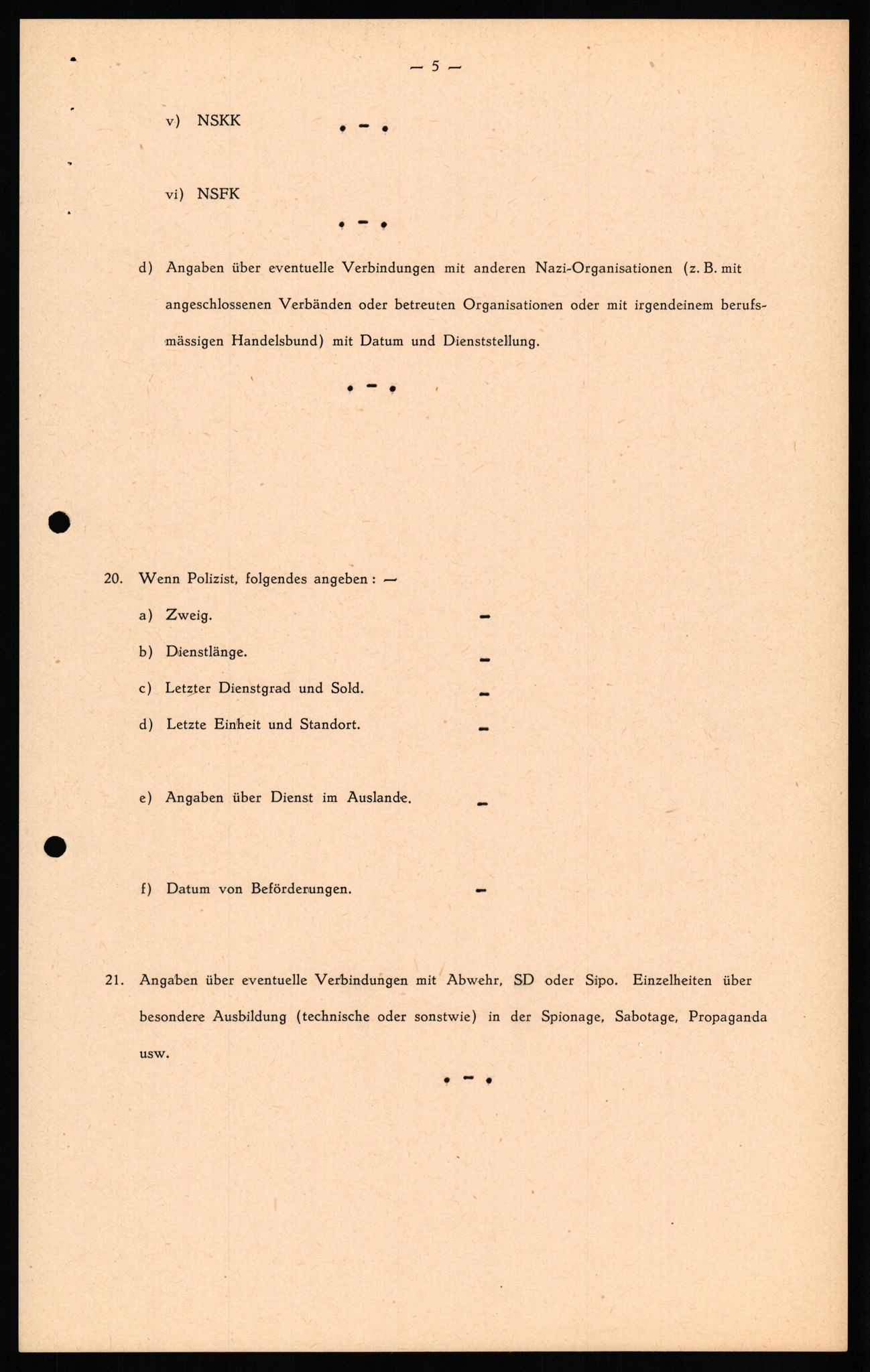 Forsvaret, Forsvarets overkommando II, AV/RA-RAFA-3915/D/Db/L0029: CI Questionaires. Tyske okkupasjonsstyrker i Norge. Tyskere., 1945-1946, s. 416