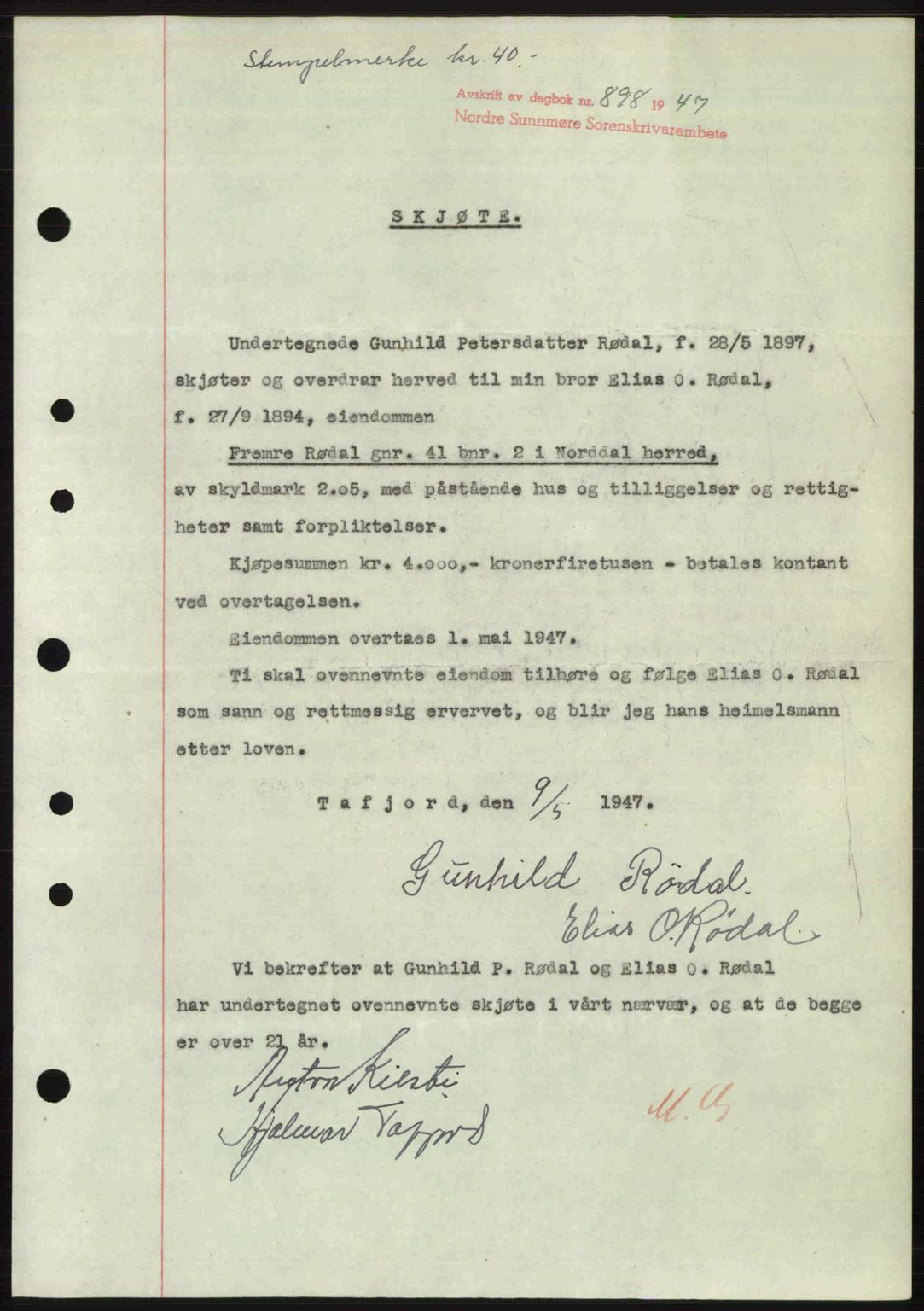 Nordre Sunnmøre sorenskriveri, AV/SAT-A-0006/1/2/2C/2Ca: Pantebok nr. A24, 1947-1947, Dagboknr: 898/1947