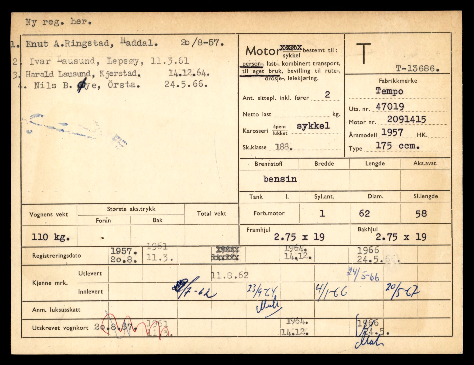 Møre og Romsdal vegkontor - Ålesund trafikkstasjon, AV/SAT-A-4099/F/Fe/L0040: Registreringskort for kjøretøy T 13531 - T 13709, 1927-1998, s. 2665