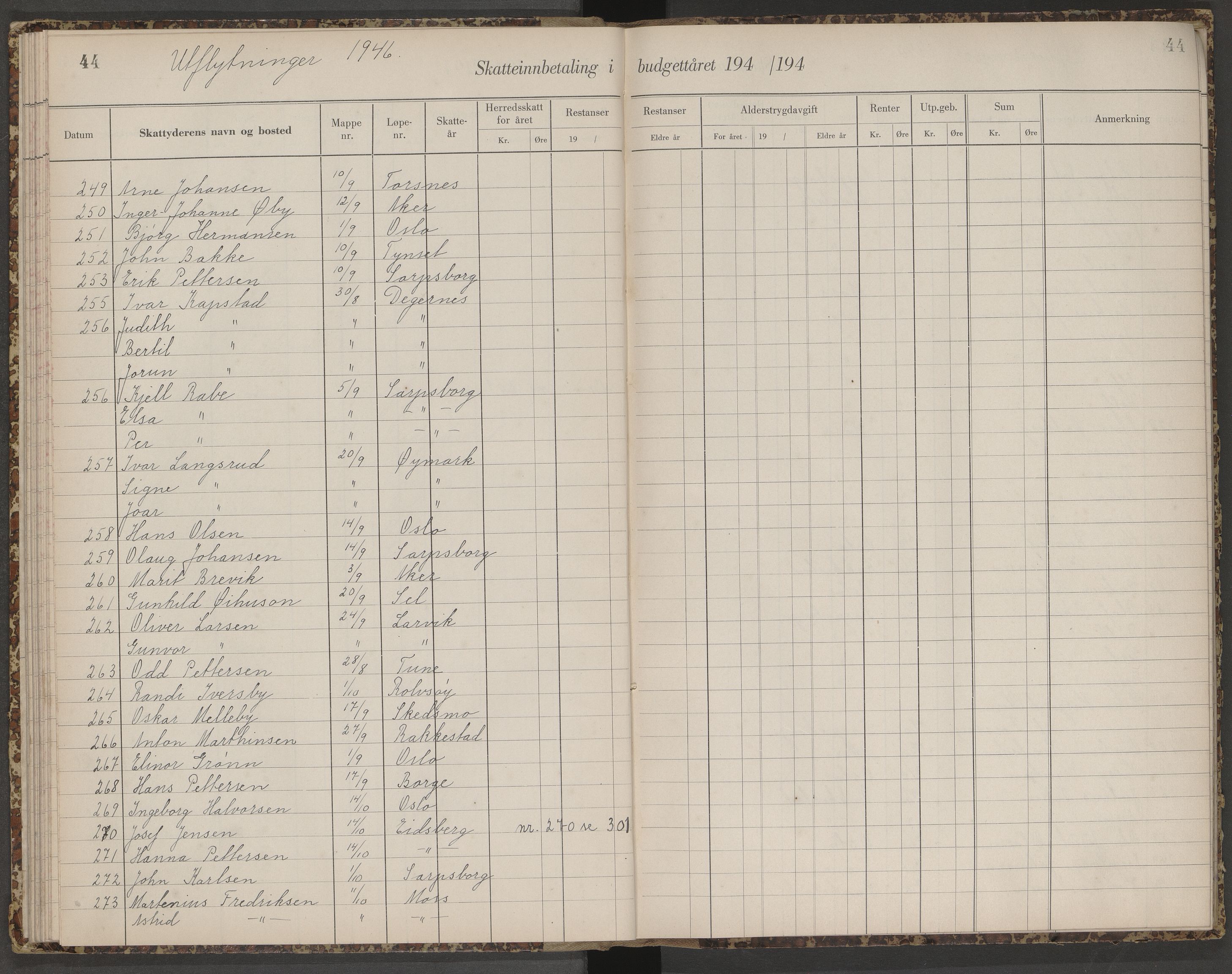 Skjeberg folkeregister, AV/SAO-A-10495/K/Ka/L0003: Fortegnelse over inn- og utflyttede, 1943-1947, s. 44