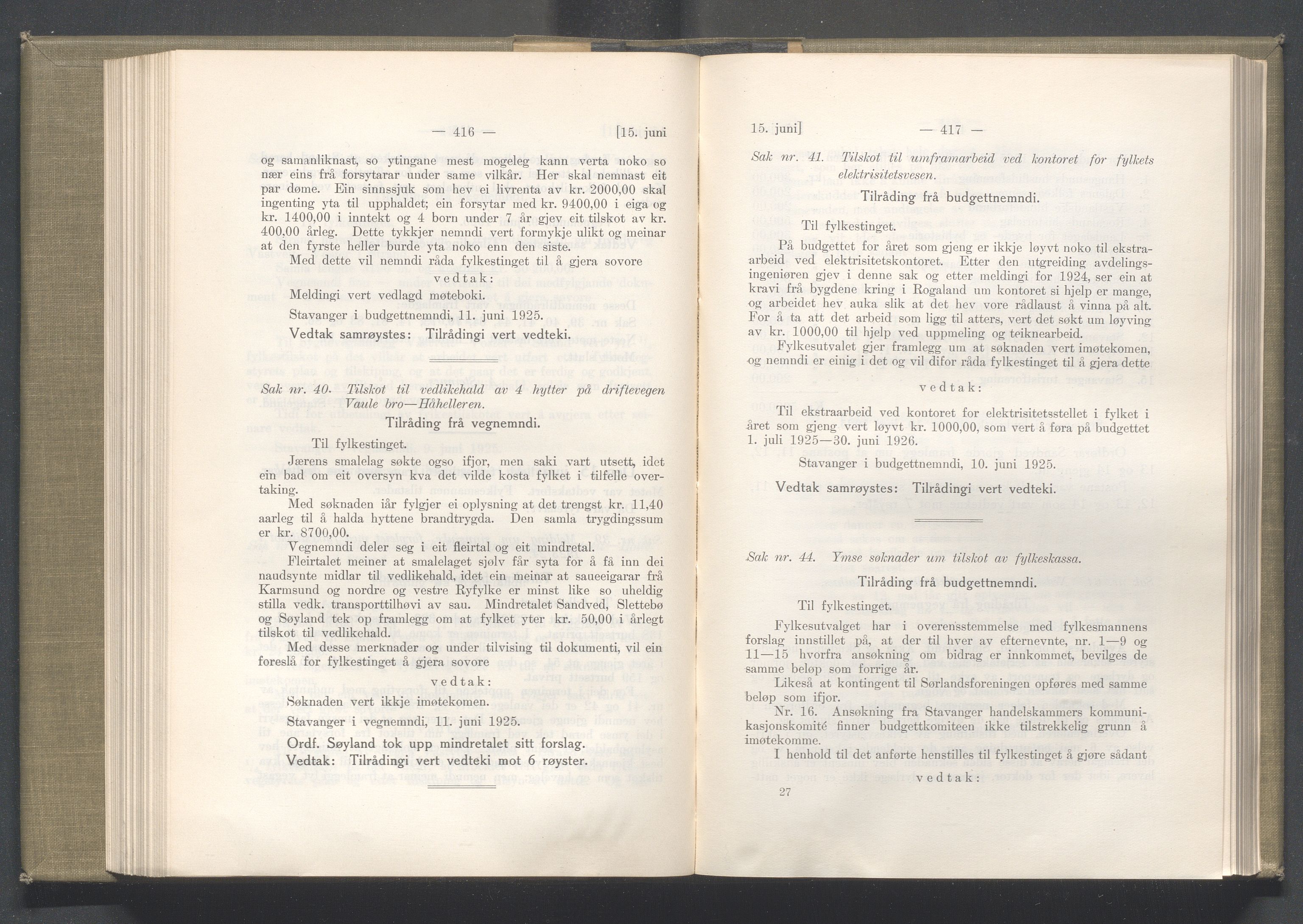 Rogaland fylkeskommune - Fylkesrådmannen , IKAR/A-900/A/Aa/Aaa/L0044: Møtebok , 1925, s. 416-417