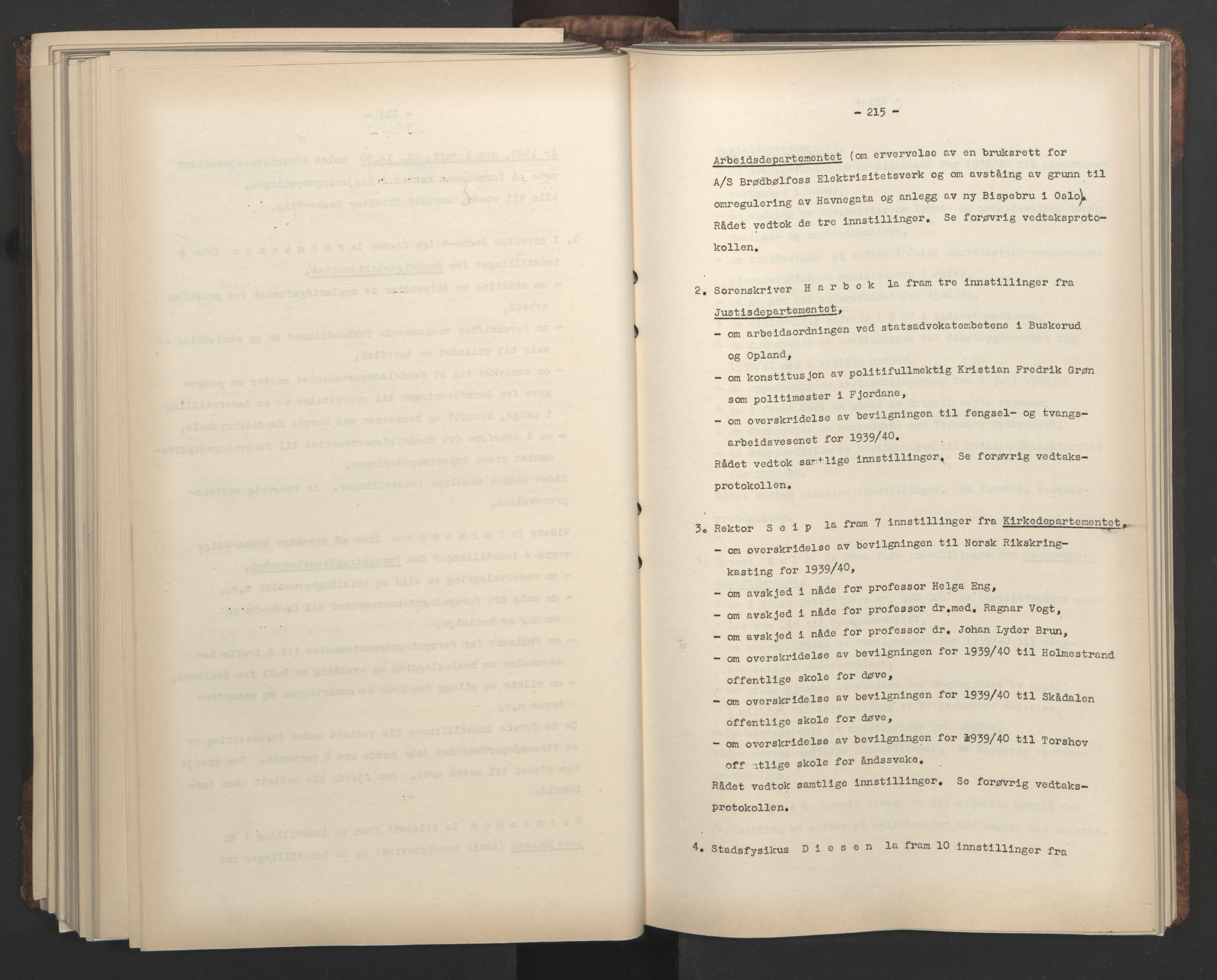 Administrasjonsrådet, AV/RA-S-1004/A/L0001: Møteprotokoll med tillegg 15/4-25/9, 1940, s. 215