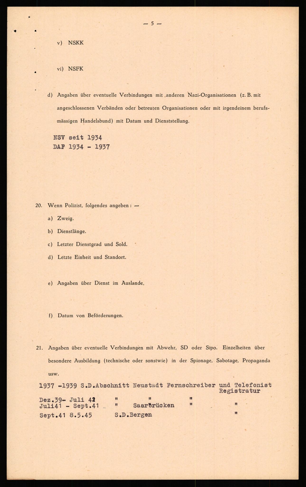 Forsvaret, Forsvarets overkommando II, AV/RA-RAFA-3915/D/Db/L0035: CI Questionaires. Tyske okkupasjonsstyrker i Norge. Tyskere., 1945-1946, s. 486