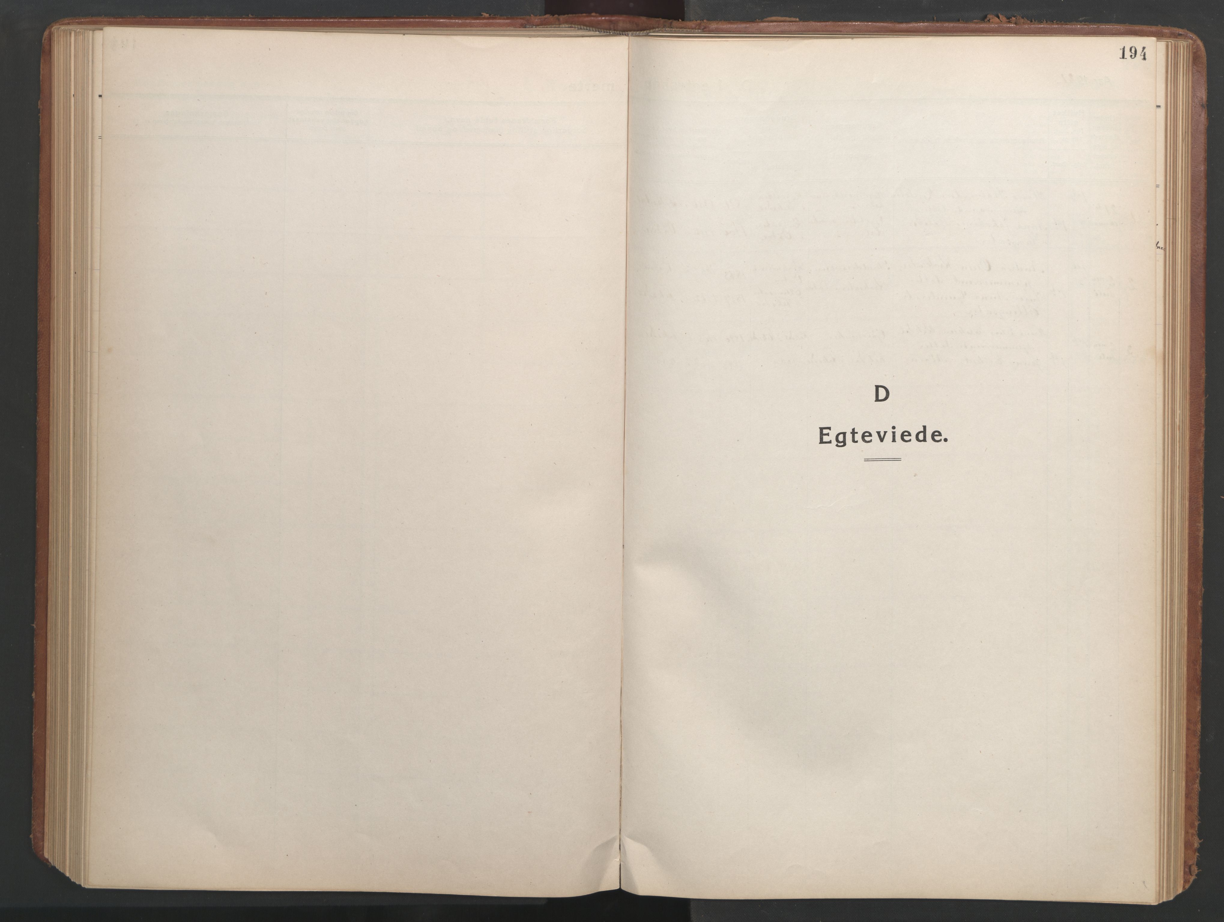 Ministerialprotokoller, klokkerbøker og fødselsregistre - Møre og Romsdal, SAT/A-1454/540/L0542: Klokkerbok nr. 540C02, 1921-1967, s. 194