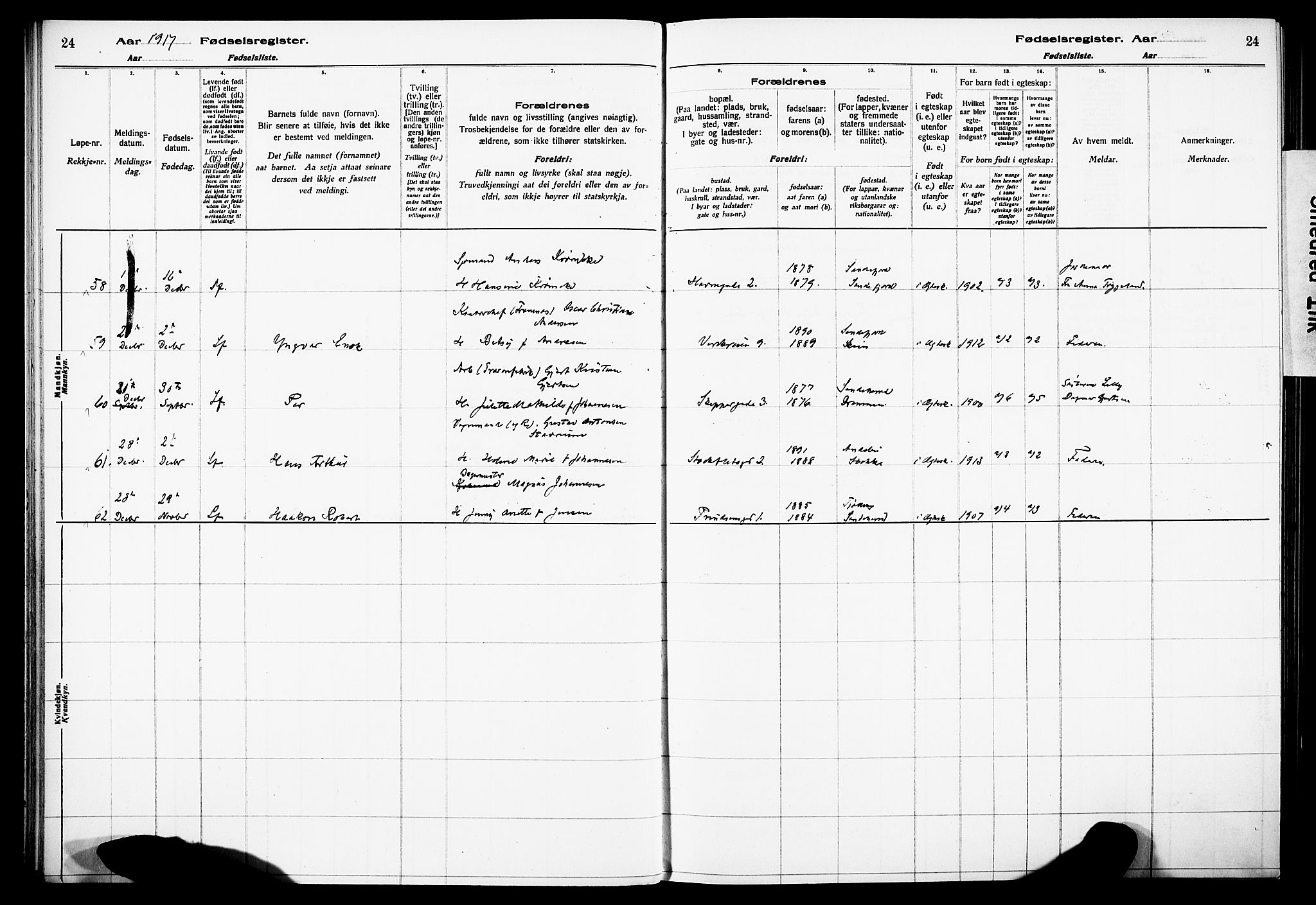 Sandefjord kirkebøker, AV/SAKO-A-315/J/Ja/L0001: Fødselsregister nr. 1, 1916-1932, s. 24