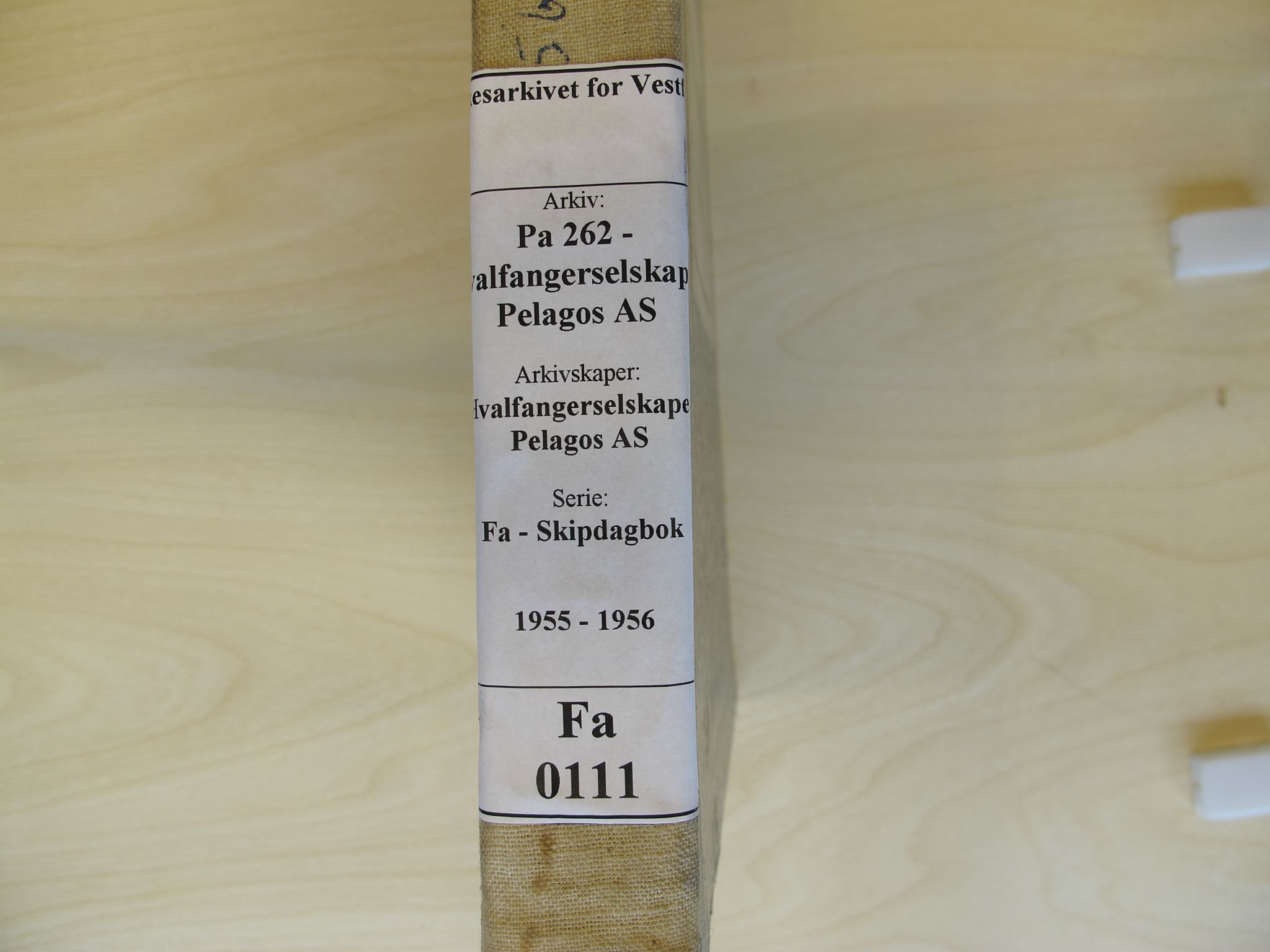 Pa 262 - Hvalfangerselskapet Pelagos AS, VEMU/A-1330/F/Fa/L0111: Pelagos, fl.k.  - dekksdagbok, 1955-1956