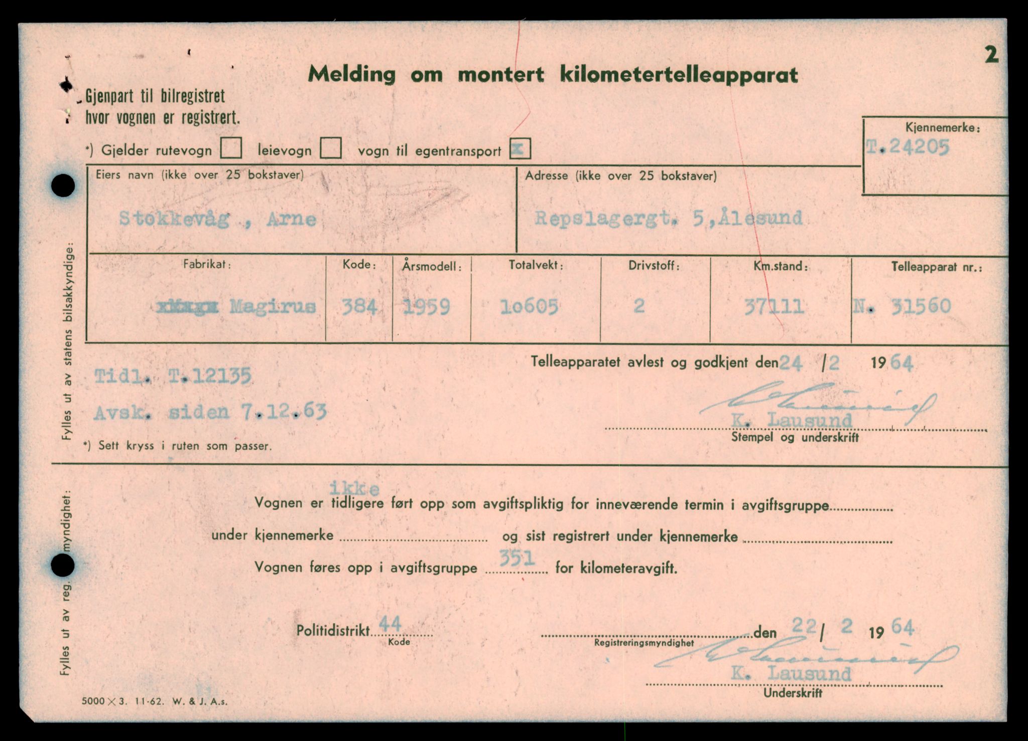 Møre og Romsdal vegkontor - Ålesund trafikkstasjon, AV/SAT-A-4099/F/Fe/L0032: Registreringskort for kjøretøy T 11997 - T 12149, 1927-1998, s. 557