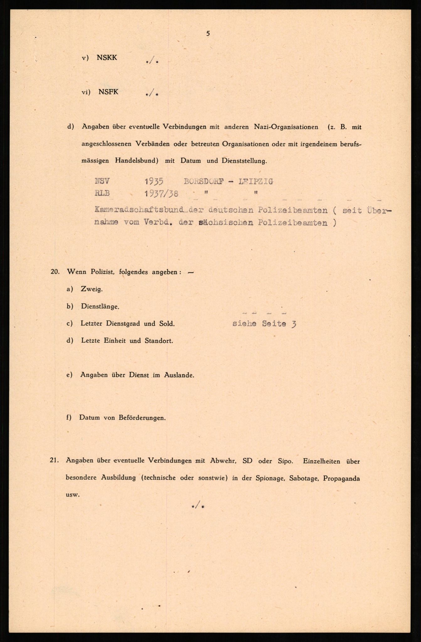 Forsvaret, Forsvarets overkommando II, AV/RA-RAFA-3915/D/Db/L0023: CI Questionaires. Tyske okkupasjonsstyrker i Norge. Tyskere., 1945-1946, s. 216