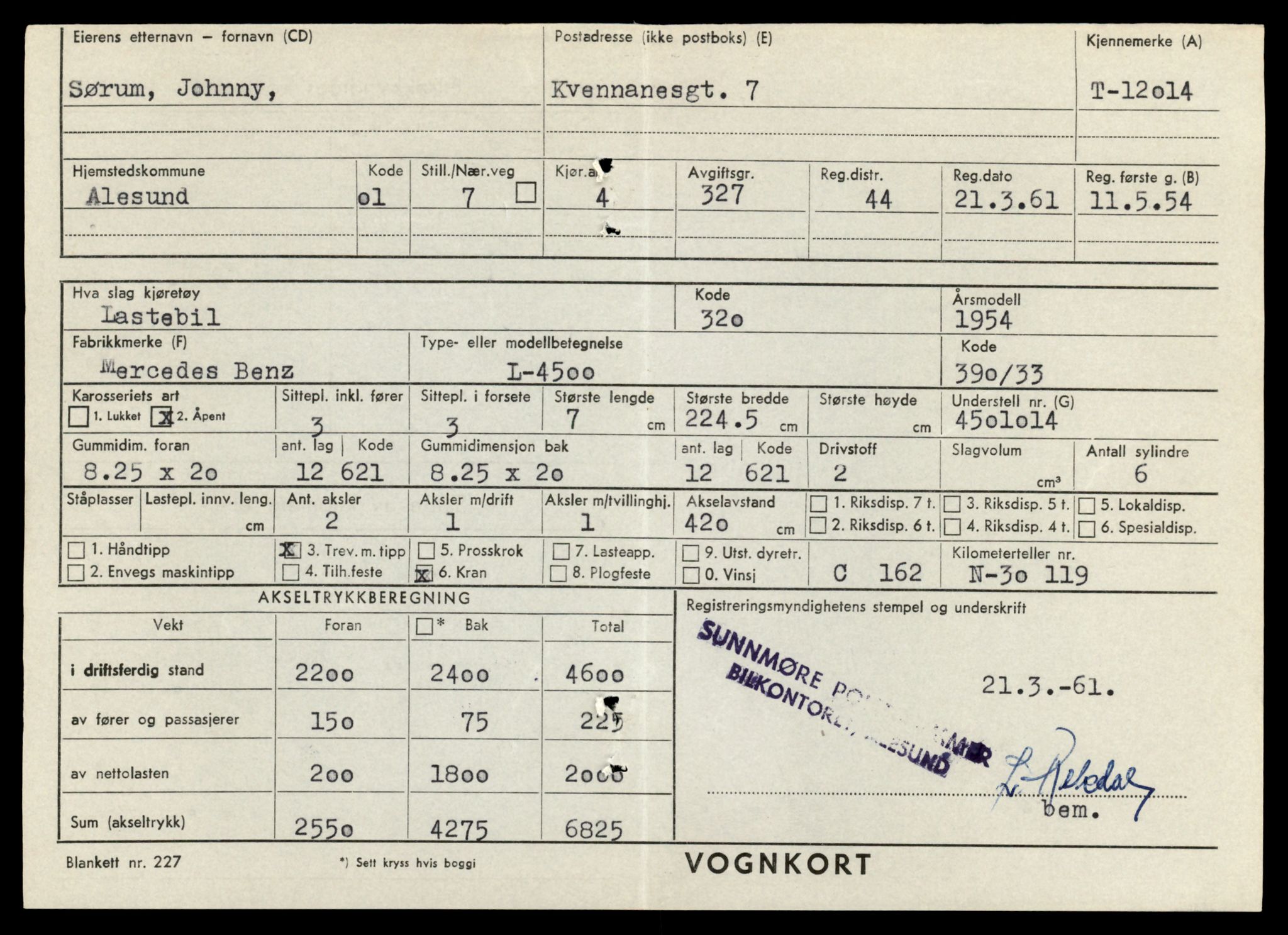 Møre og Romsdal vegkontor - Ålesund trafikkstasjon, AV/SAT-A-4099/F/Fe/L0032: Registreringskort for kjøretøy T 11997 - T 12149, 1927-1998, s. 453