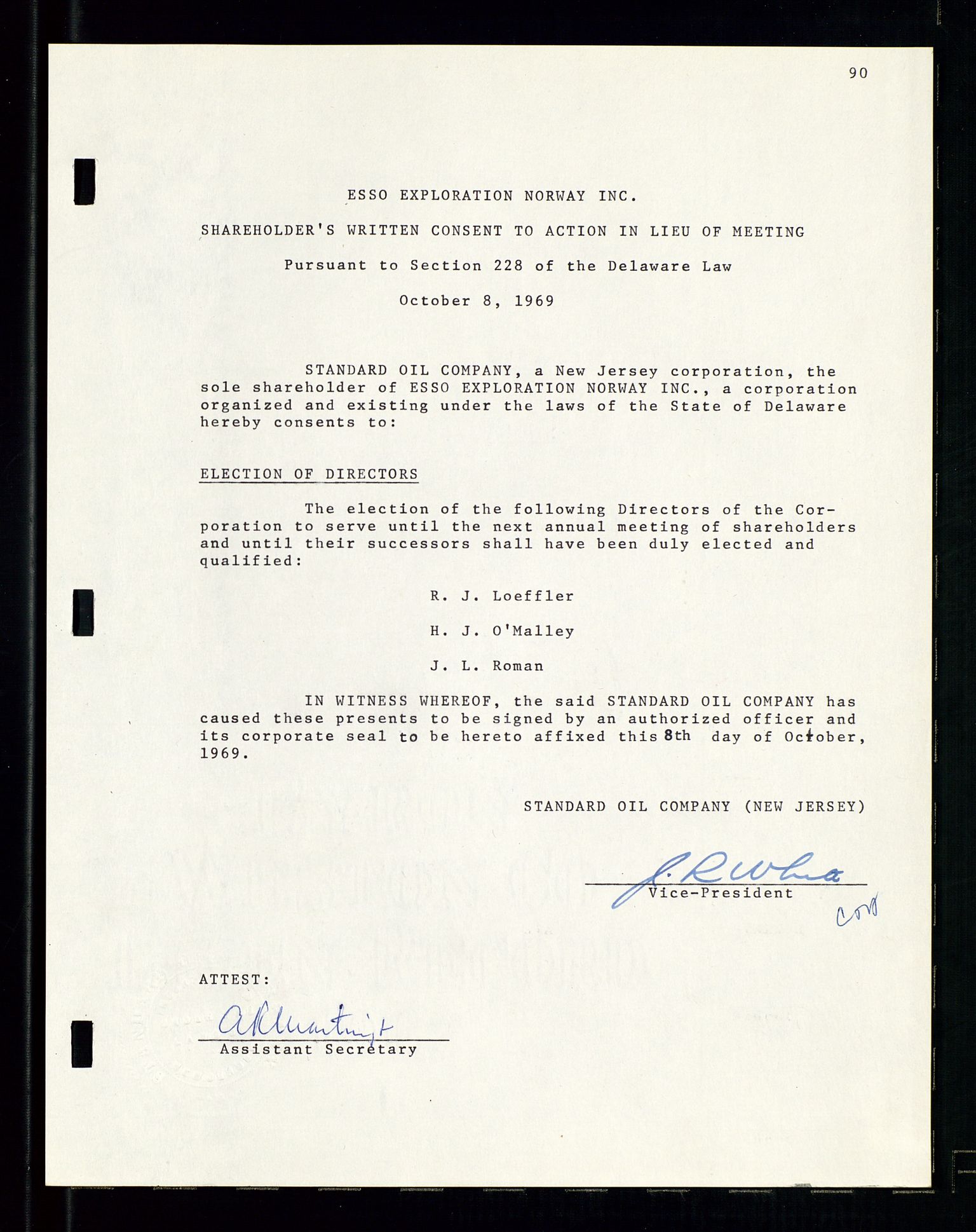 Pa 1512 - Esso Exploration and Production Norway Inc., SAST/A-101917/A/Aa/L0001/0001: Styredokumenter / Corporate records, By-Laws, Board meeting minutes, Incorporations, 1965-1975, s. 90
