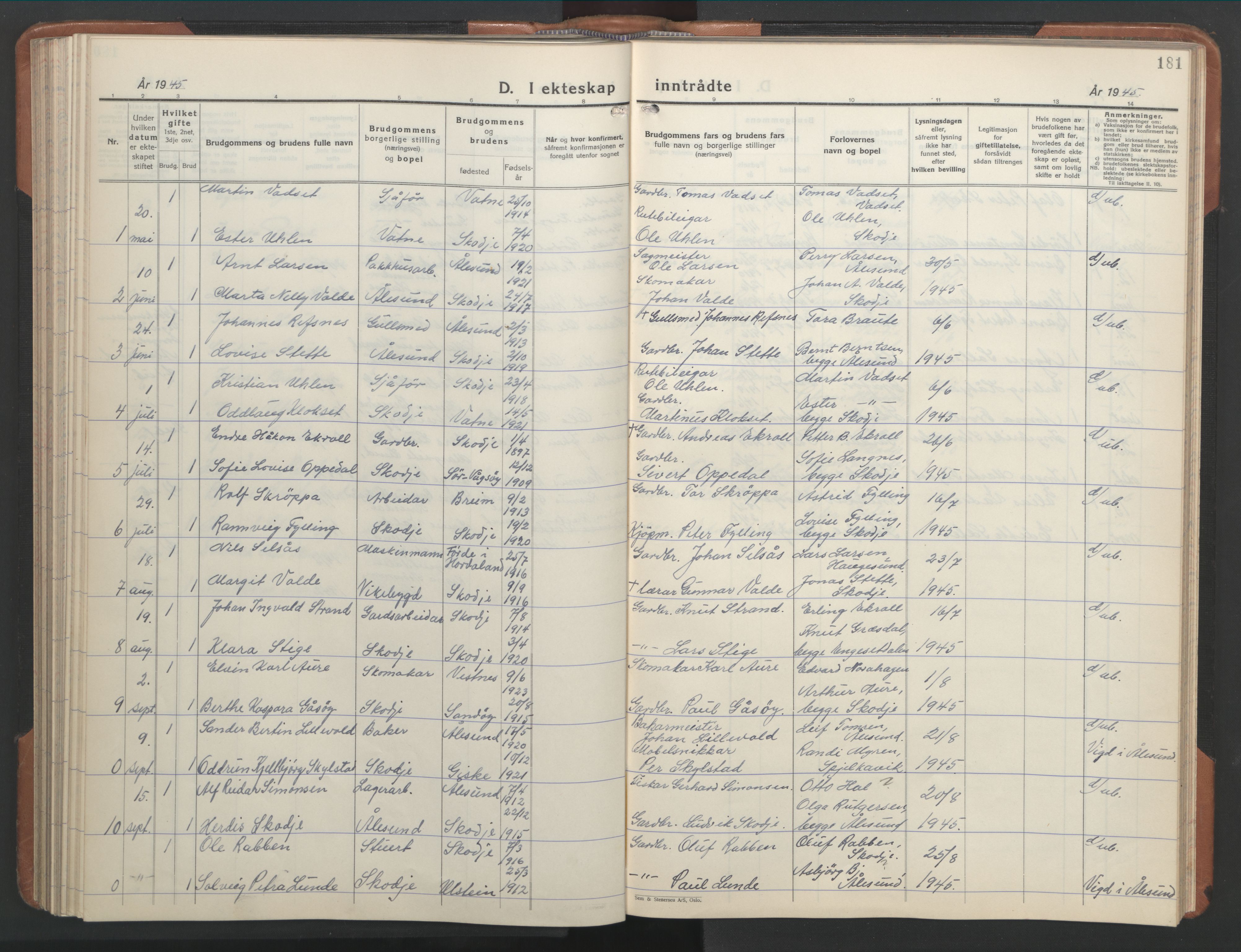 Ministerialprotokoller, klokkerbøker og fødselsregistre - Møre og Romsdal, AV/SAT-A-1454/524/L0367: Klokkerbok nr. 524C08, 1932-1951, s. 181