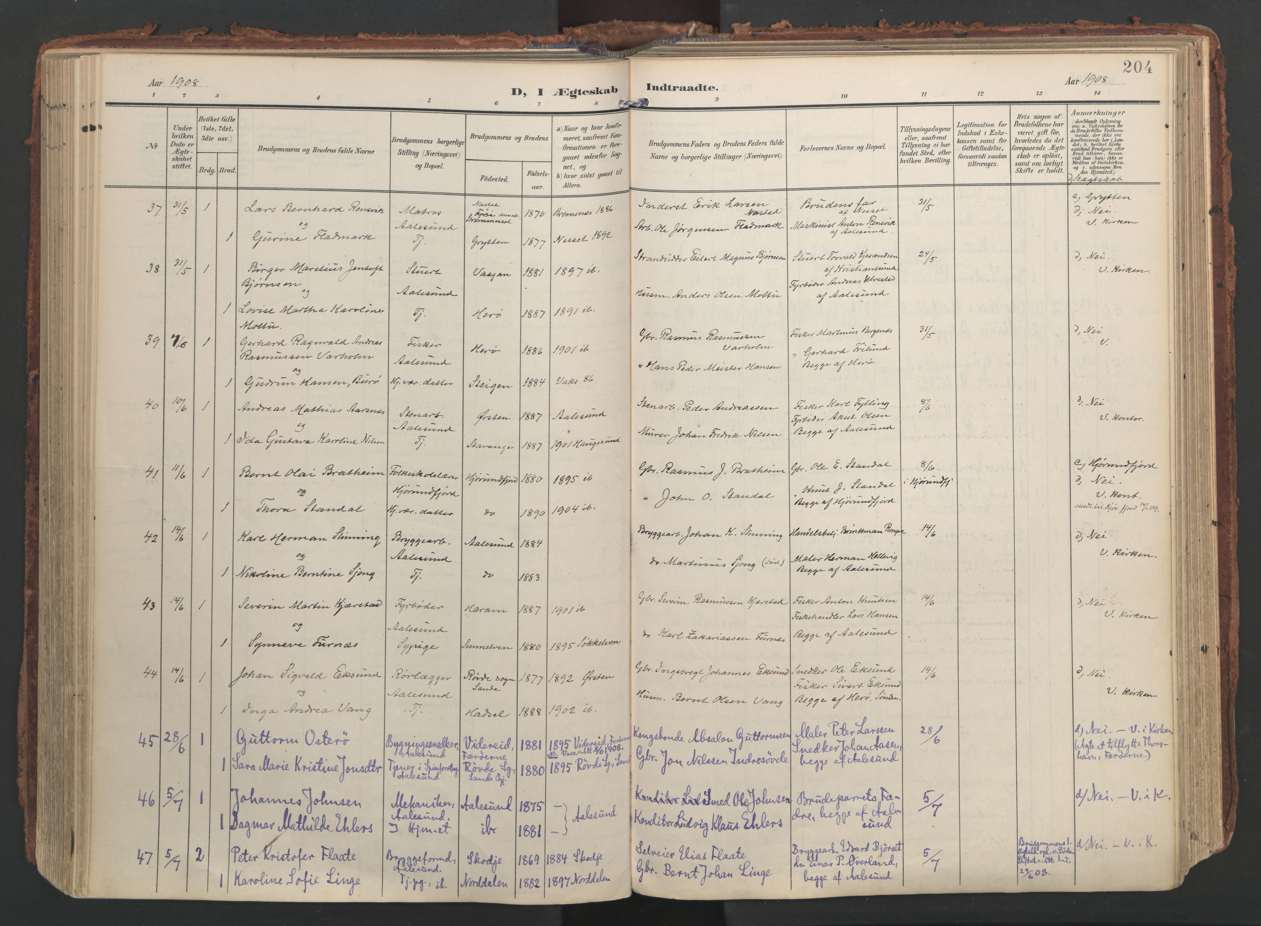 Ministerialprotokoller, klokkerbøker og fødselsregistre - Møre og Romsdal, AV/SAT-A-1454/529/L0459: Ministerialbok nr. 529A09, 1904-1917, s. 204