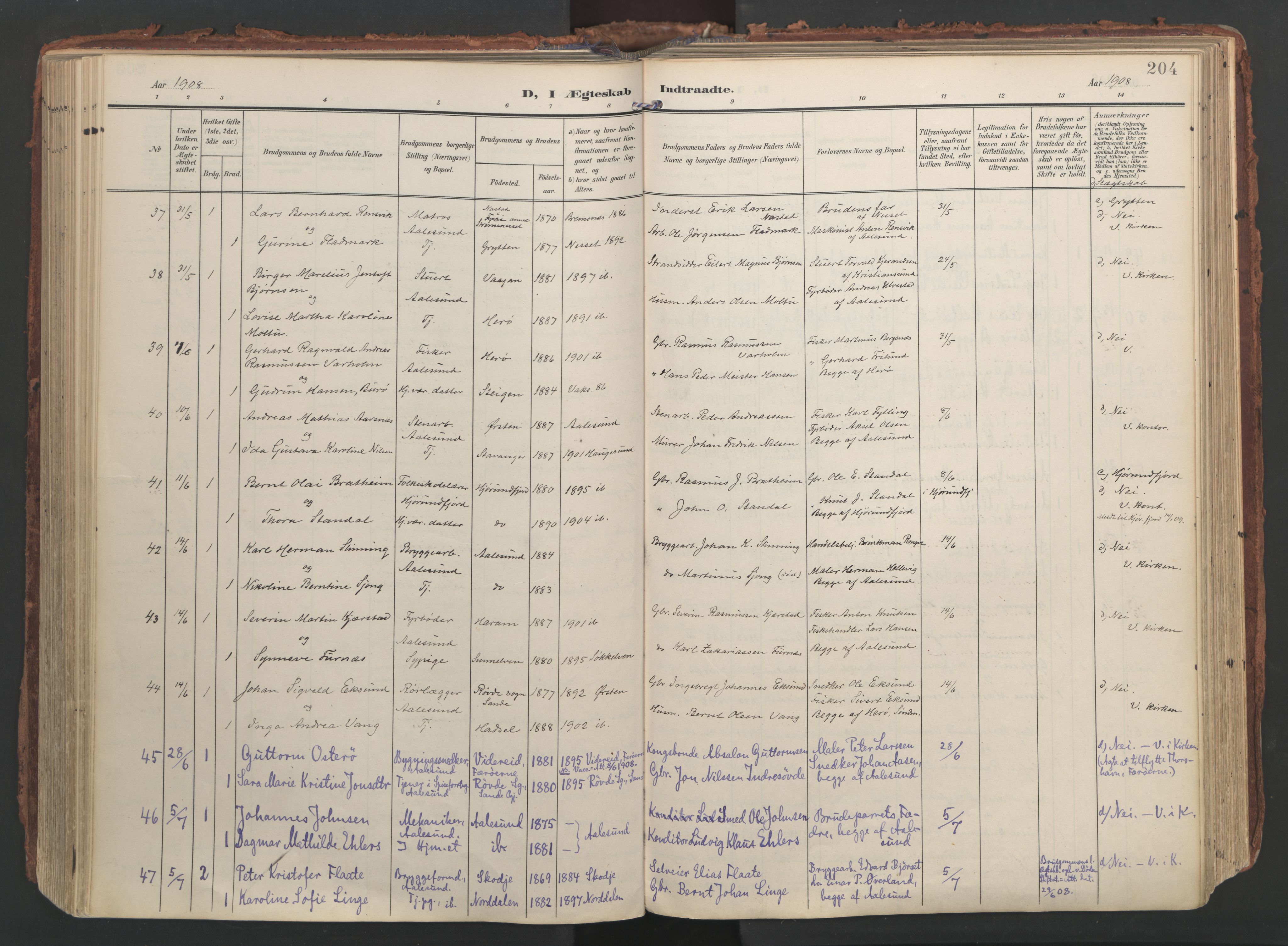 Ministerialprotokoller, klokkerbøker og fødselsregistre - Møre og Romsdal, SAT/A-1454/529/L0459: Ministerialbok nr. 529A09, 1904-1917, s. 204