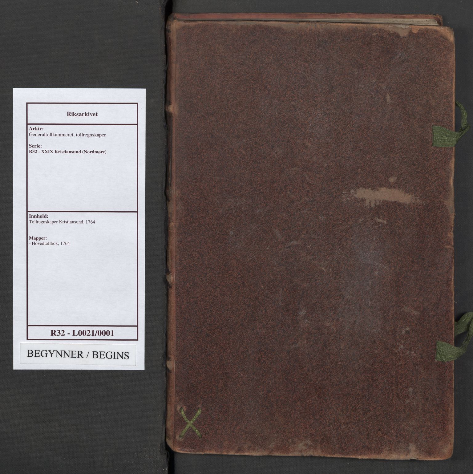 Generaltollkammeret, tollregnskaper, AV/RA-EA-5490/R32/L0021/0001: Tollregnskaper Kristiansund / Hovedtollbok, 1764