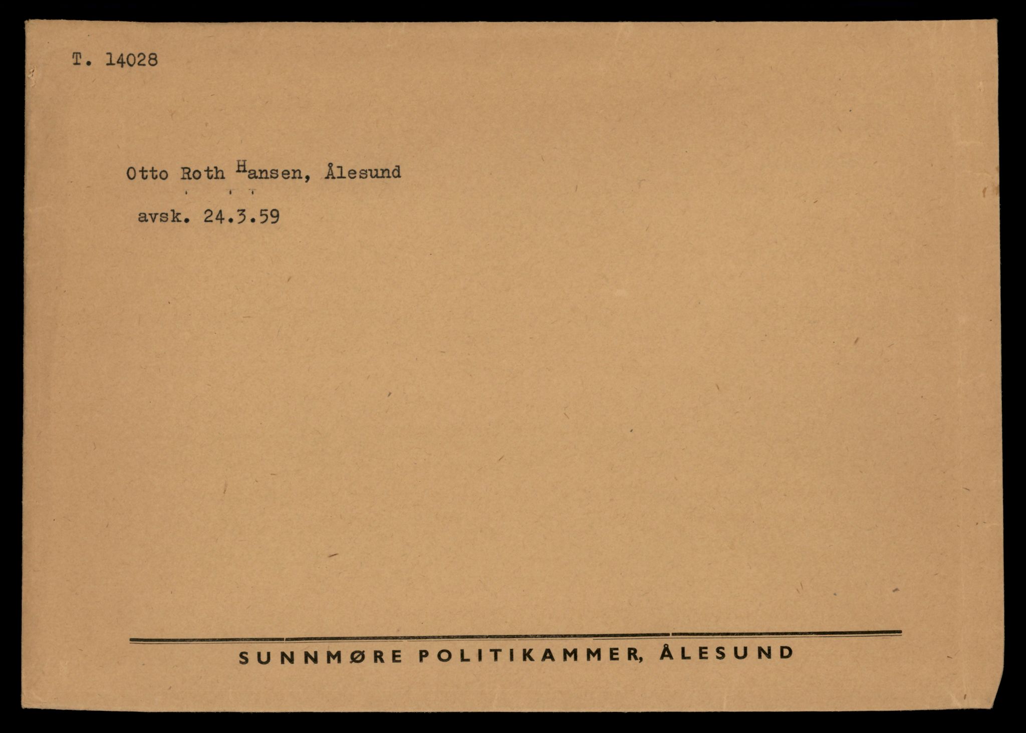 Møre og Romsdal vegkontor - Ålesund trafikkstasjon, AV/SAT-A-4099/F/Fe/L0042: Registreringskort for kjøretøy T 13906 - T 14079, 1927-1998, s. 1917
