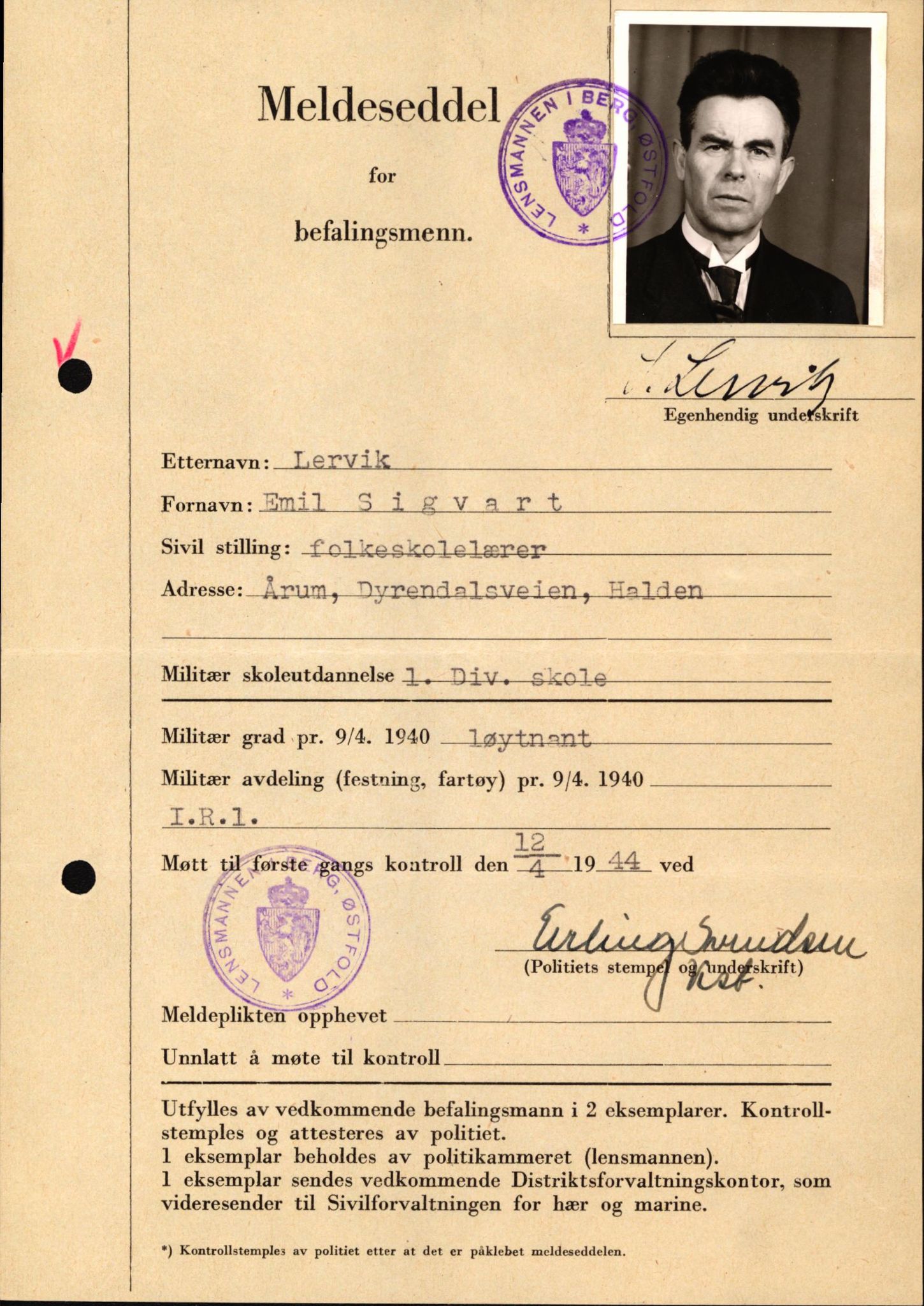 Forsvaret, Forsvarets krigshistoriske avdeling, AV/RA-RAFA-2017/Y/Yf/L0209: II-C-11-2121  -  Okkupasjonstiden.  Meldesedler for befal med foto og oppl. om militær grad 9. apr. 1940., 1944-1945, s. 66