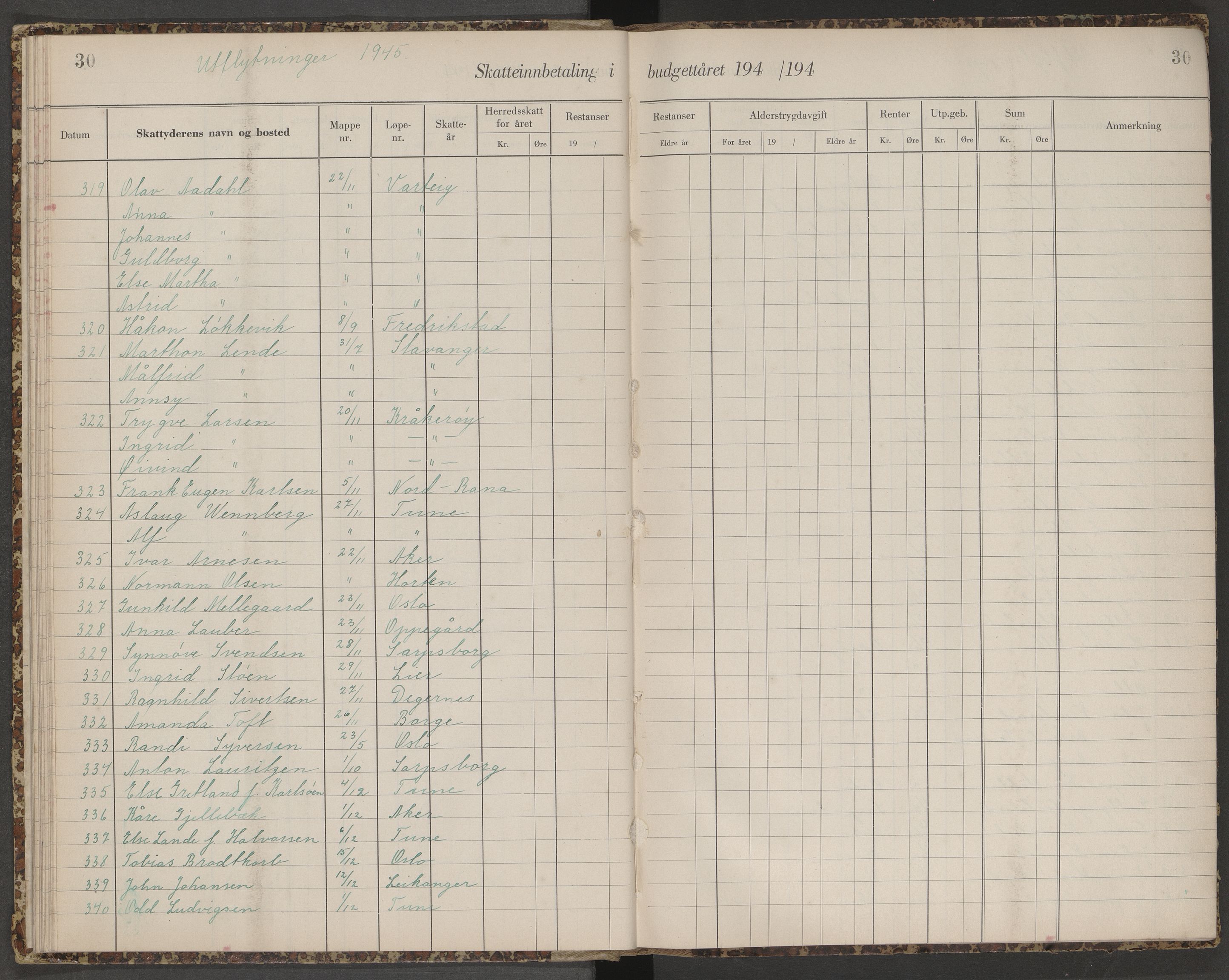 Skjeberg folkeregister, AV/SAO-A-10495/K/Ka/L0003: Fortegnelse over inn- og utflyttede, 1943-1947, s. 30