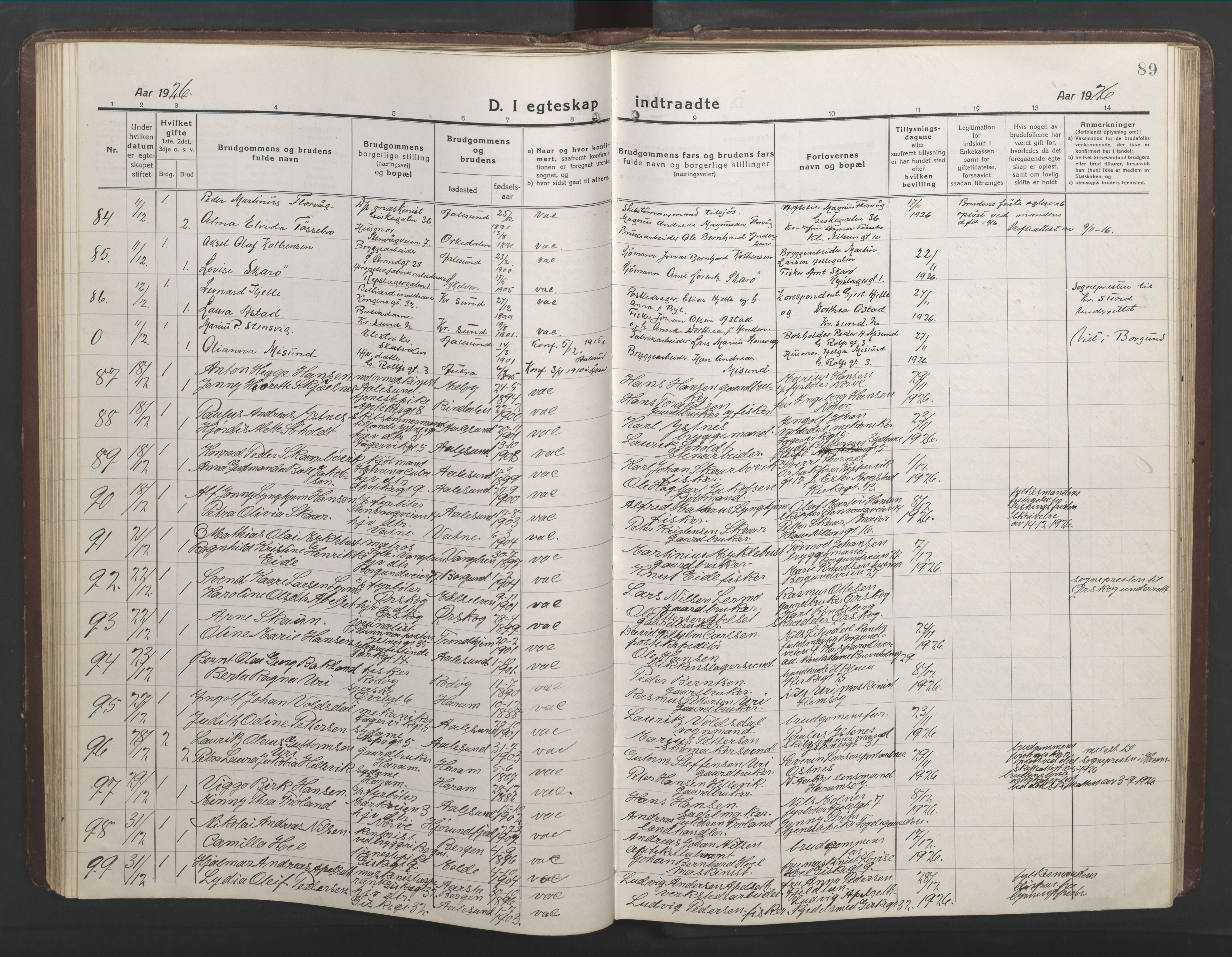 Ministerialprotokoller, klokkerbøker og fødselsregistre - Møre og Romsdal, AV/SAT-A-1454/529/L0473: Klokkerbok nr. 529C10, 1918-1941, s. 89