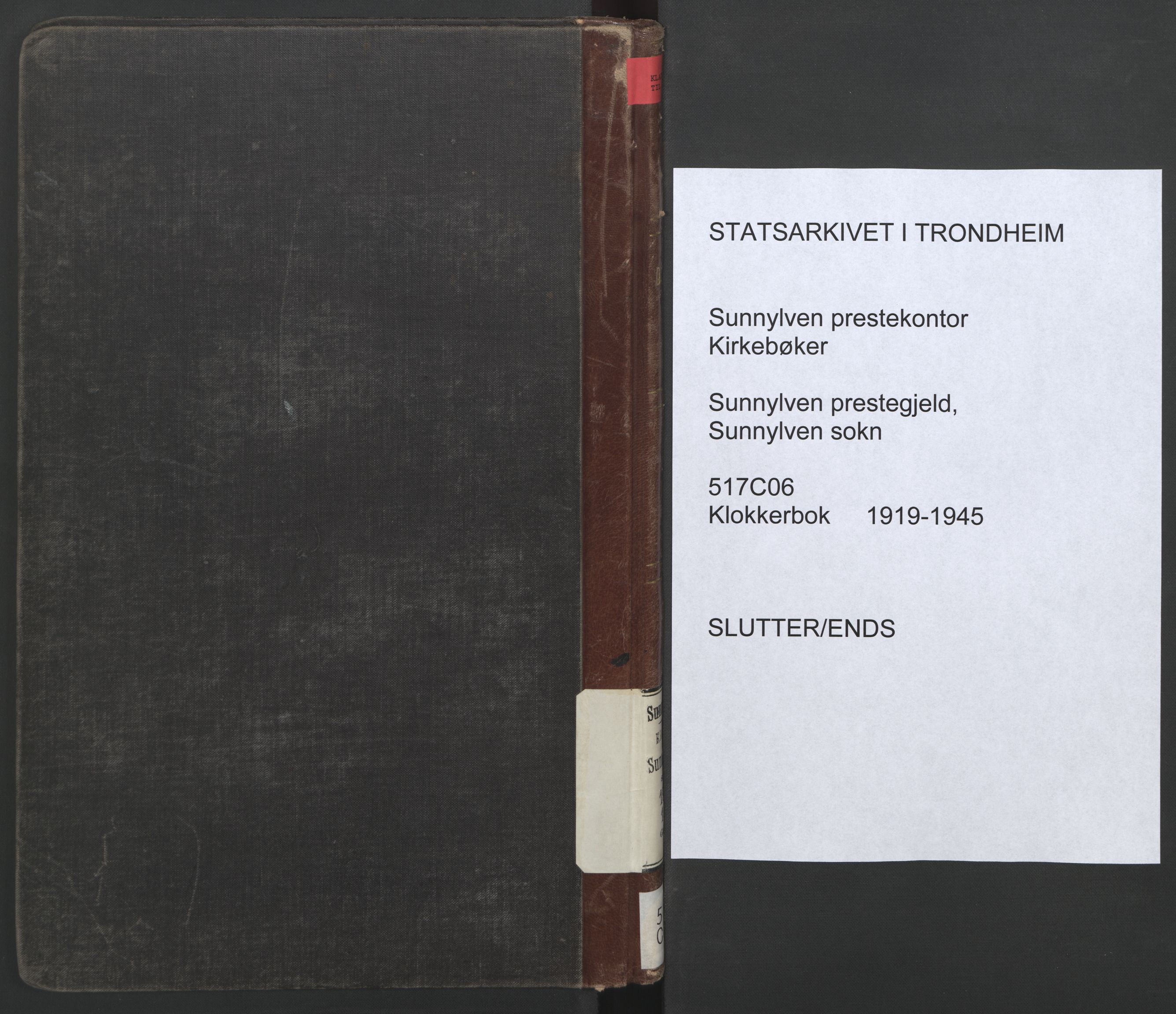 Ministerialprotokoller, klokkerbøker og fødselsregistre - Møre og Romsdal, AV/SAT-A-1454/517/L0233: Klokkerbok nr. 517C06, 1919-1945