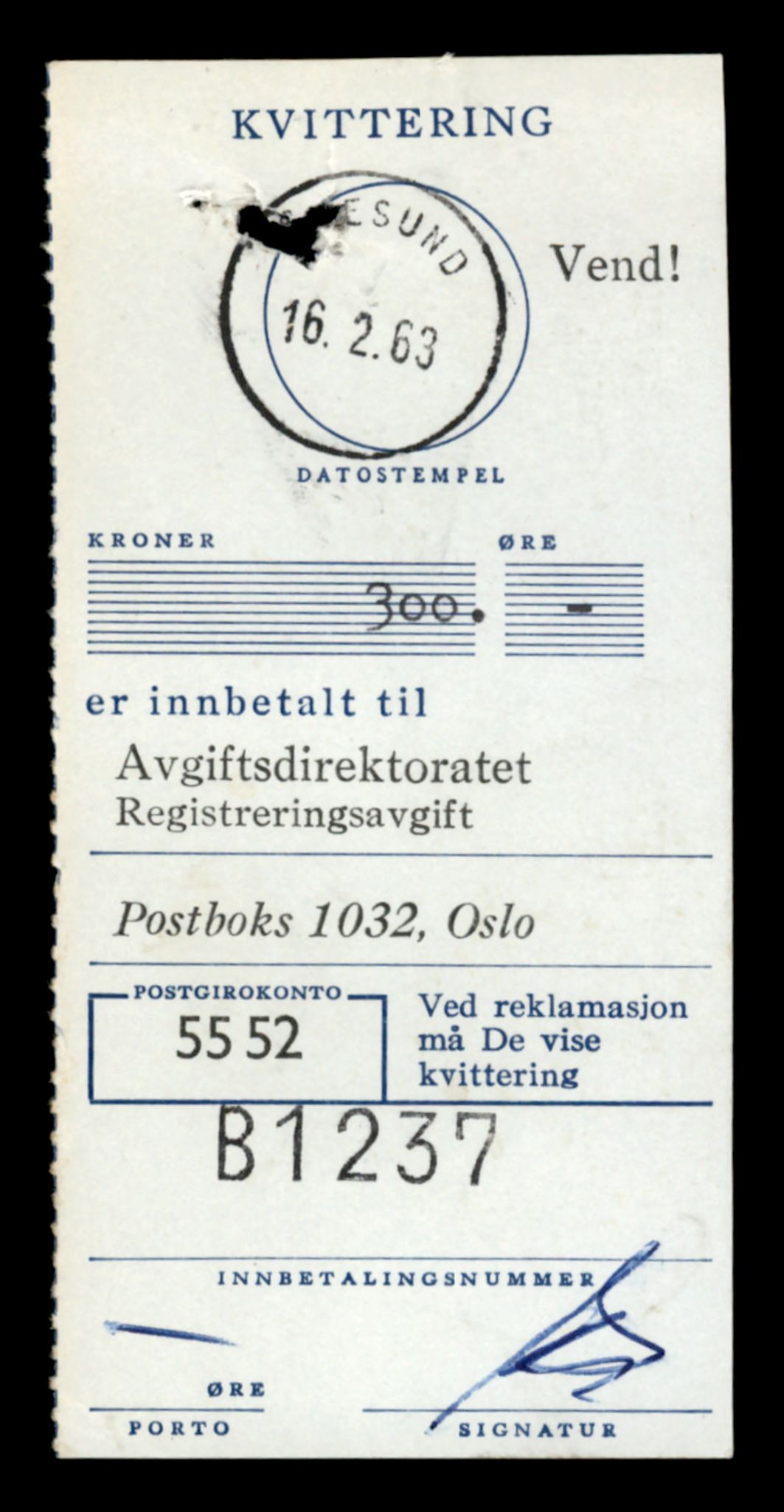 Møre og Romsdal vegkontor - Ålesund trafikkstasjon, AV/SAT-A-4099/F/Fe/L0049: Registreringskort for kjøretøy T 14864 - T 18613, 1927-1998, s. 2705