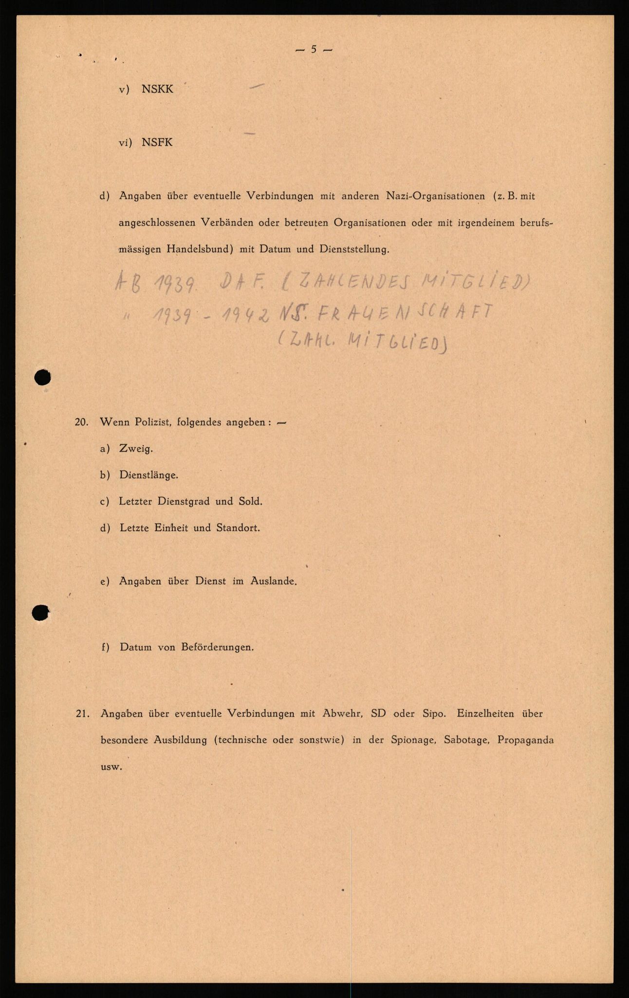 Forsvaret, Forsvarets overkommando II, RA/RAFA-3915/D/Db/L0022: CI Questionaires. Tyske okkupasjonsstyrker i Norge. Tyskere., 1945-1946, s. 175