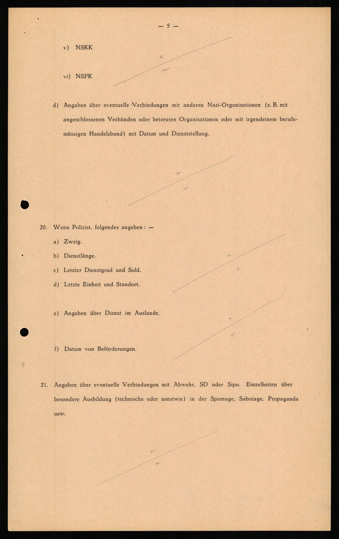 Forsvaret, Forsvarets overkommando II, AV/RA-RAFA-3915/D/Db/L0012: CI Questionaires. Tyske okkupasjonsstyrker i Norge. Tyskere., 1945-1946, s. 27