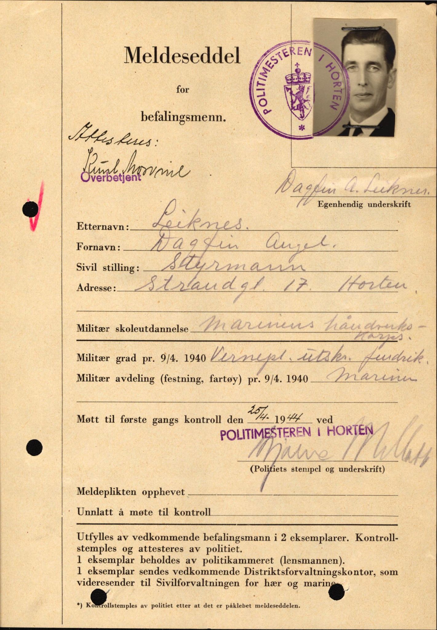 Forsvaret, Forsvarets krigshistoriske avdeling, AV/RA-RAFA-2017/Y/Yf/L0209: II-C-11-2121  -  Okkupasjonstiden.  Meldesedler for befal med foto og oppl. om militær grad 9. apr. 1940., 1944-1945, s. 52