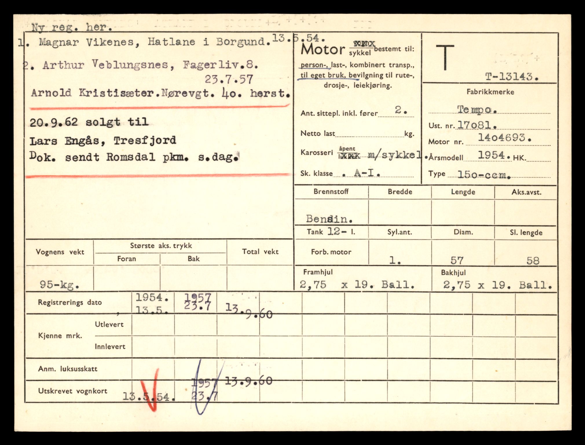 Møre og Romsdal vegkontor - Ålesund trafikkstasjon, AV/SAT-A-4099/F/Fe/L0037: Registreringskort for kjøretøy T 13031 - T 13179, 1927-1998, s. 2227