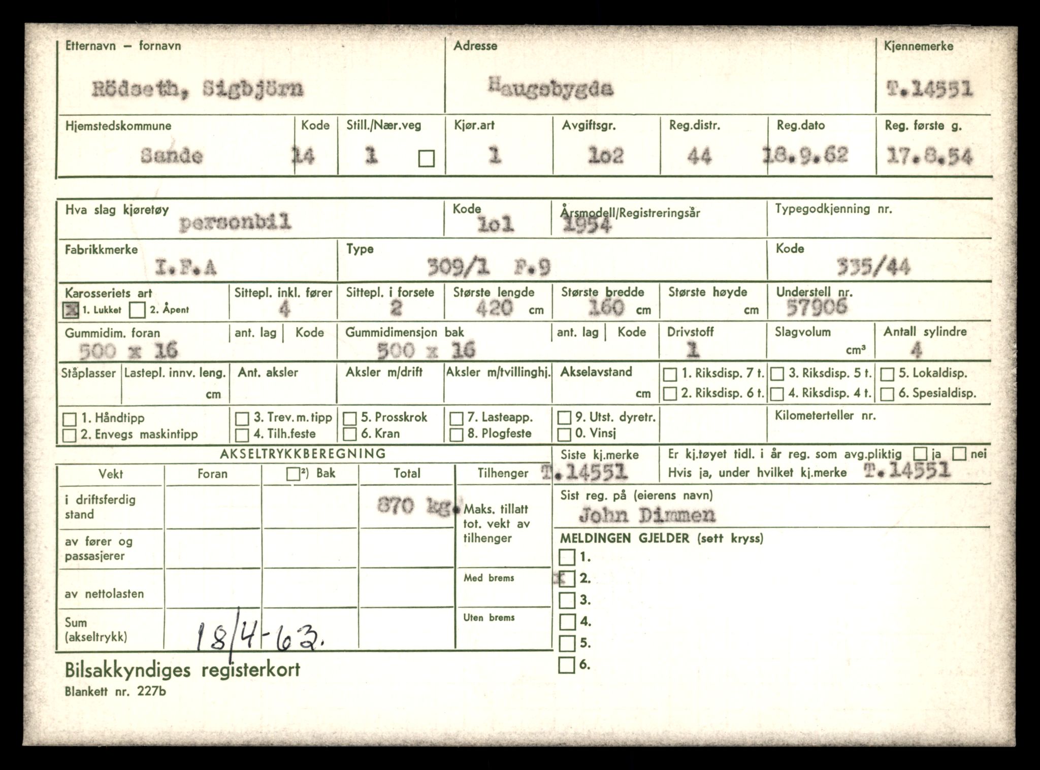 Møre og Romsdal vegkontor - Ålesund trafikkstasjon, AV/SAT-A-4099/F/Fe/L0046: Registreringskort for kjøretøy T 14445 - T 14579, 1927-1998